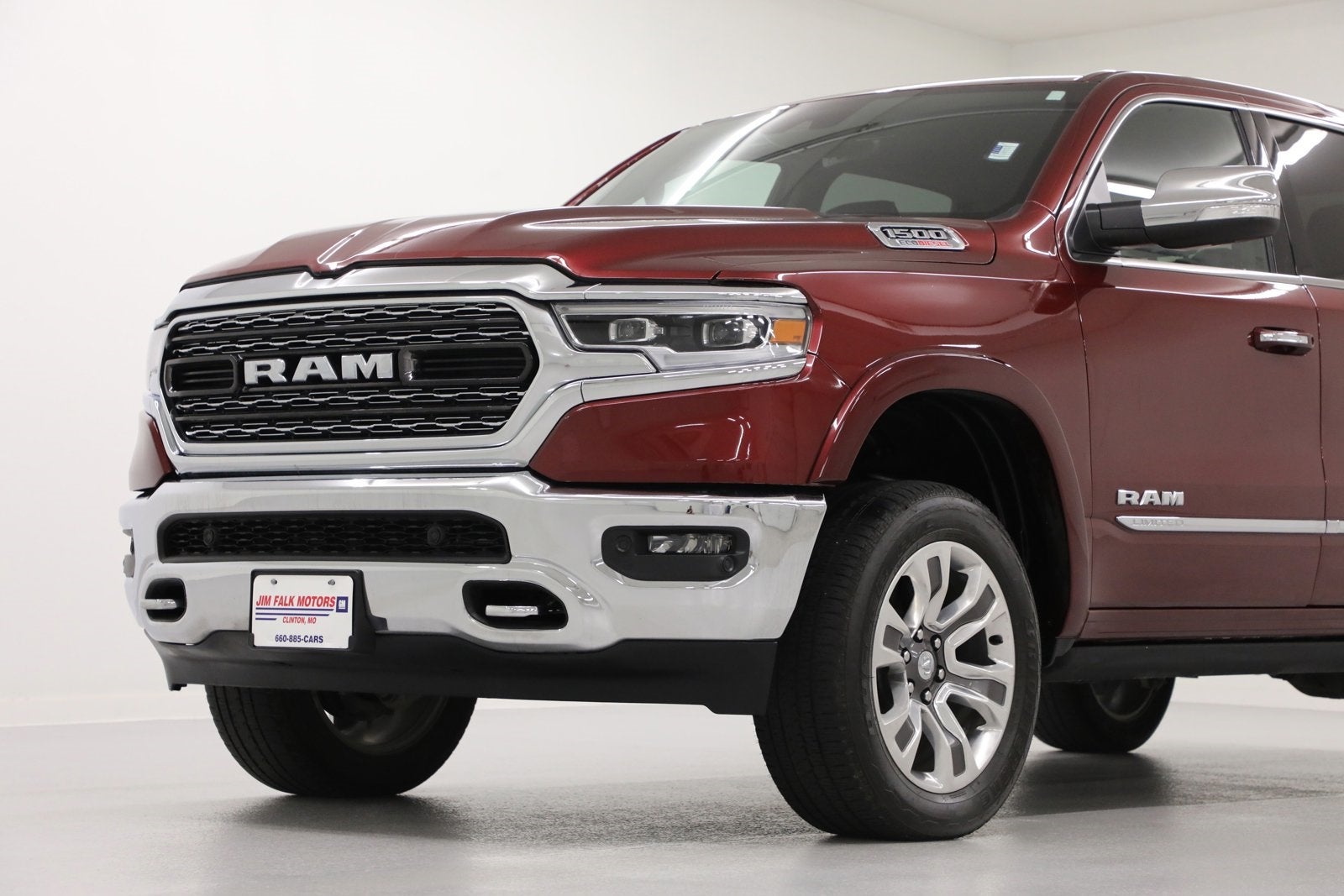 2022 RAM 1500 Crew Cab Limited 4WD Heated Cooled Leather Memory Remote Start 20 Inch Wheels HD Camera Intellibeam