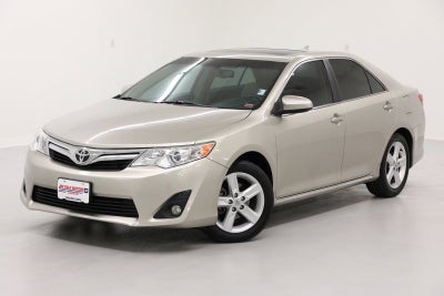 2014 Toyota Camry XLE Sunroof Heated Leather Cruise Bluetooth Dual Zone AC Remote Keyless Entry Subwoofer Amplified