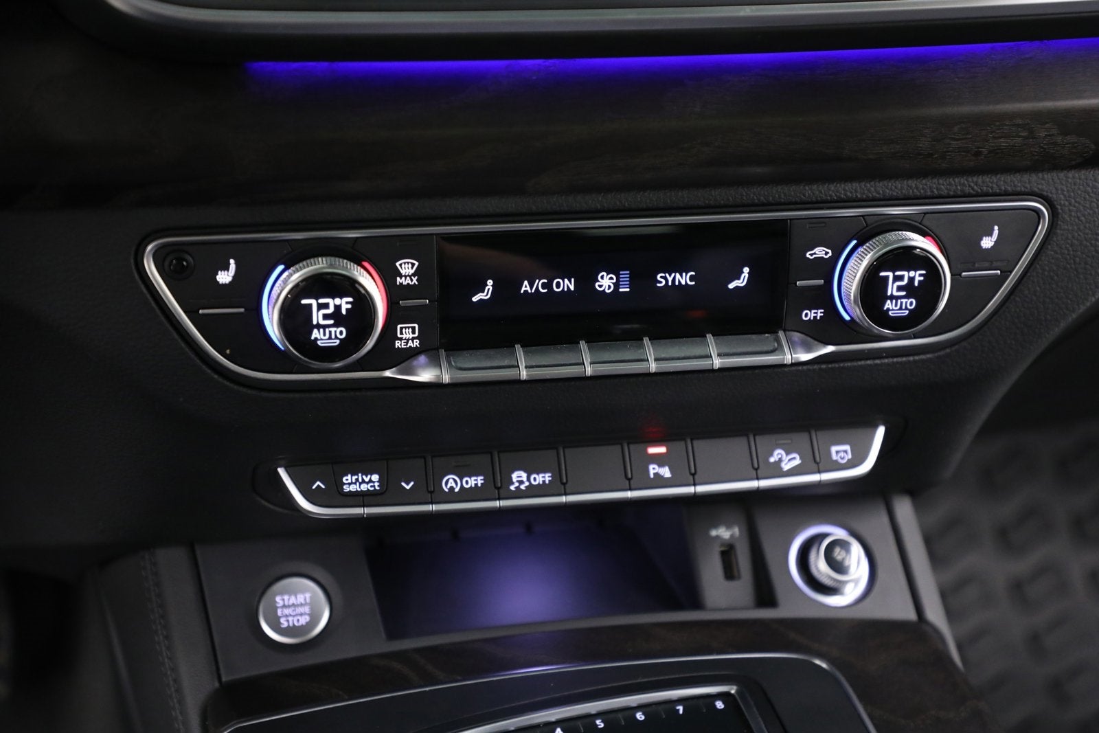 2018 Audi Q5 Prestige Sunroof Heated Black Leather Heated Rear Seats 19 Speaker B&O Power Liftgate Dual Exhaust