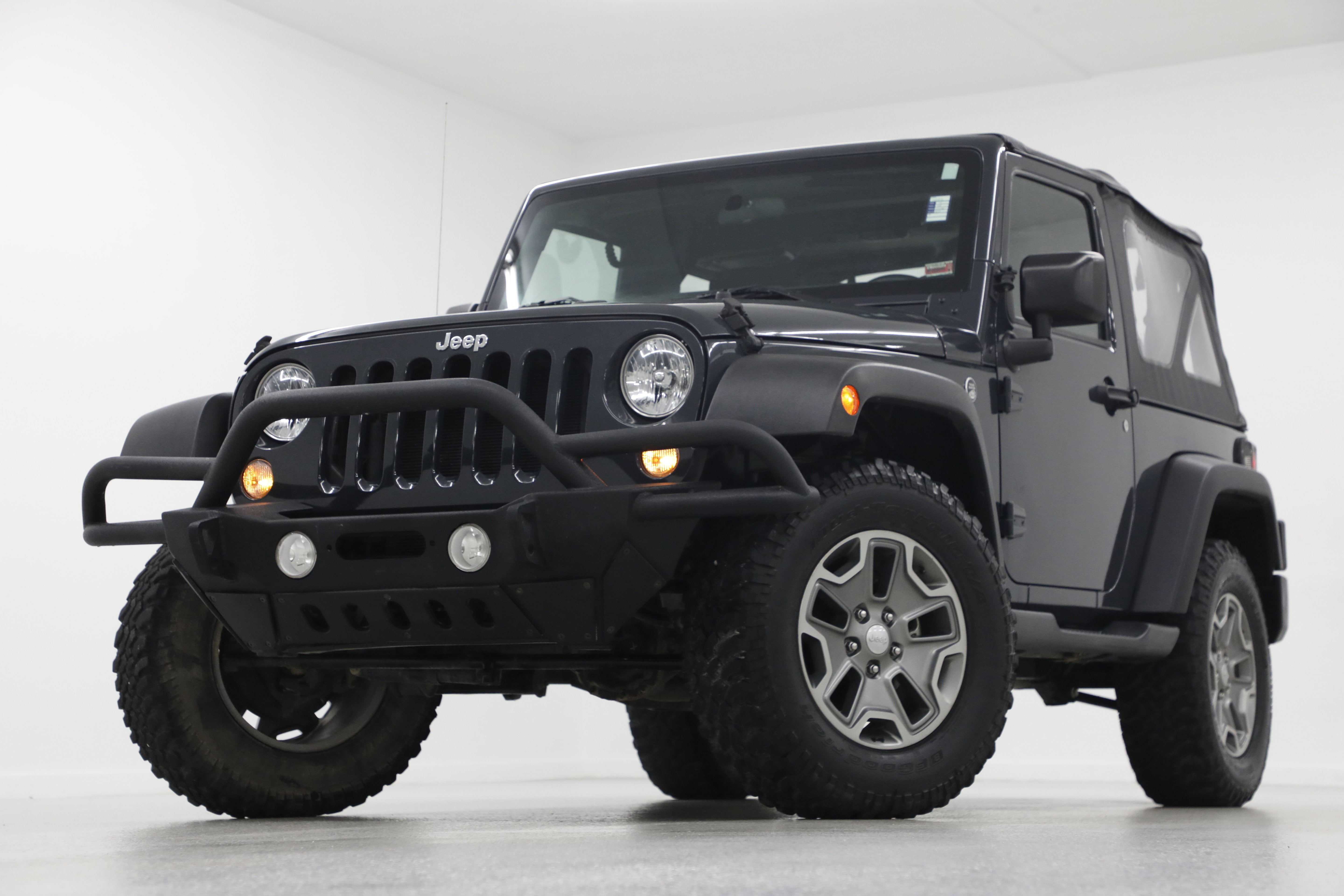 2017 Jeep Wrangler Sport S's photo