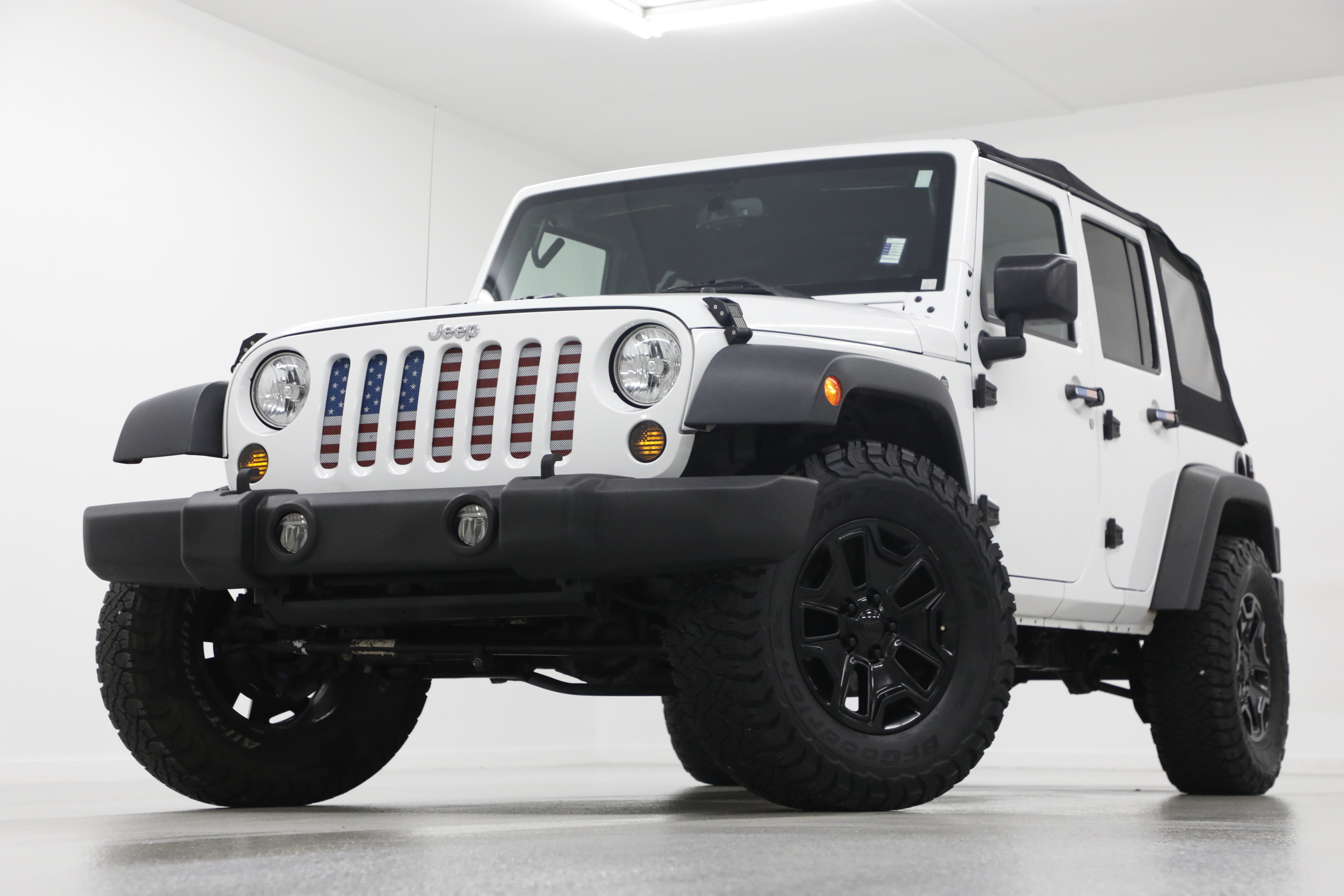 2017 Jeep Wrangler Sport S's photo
