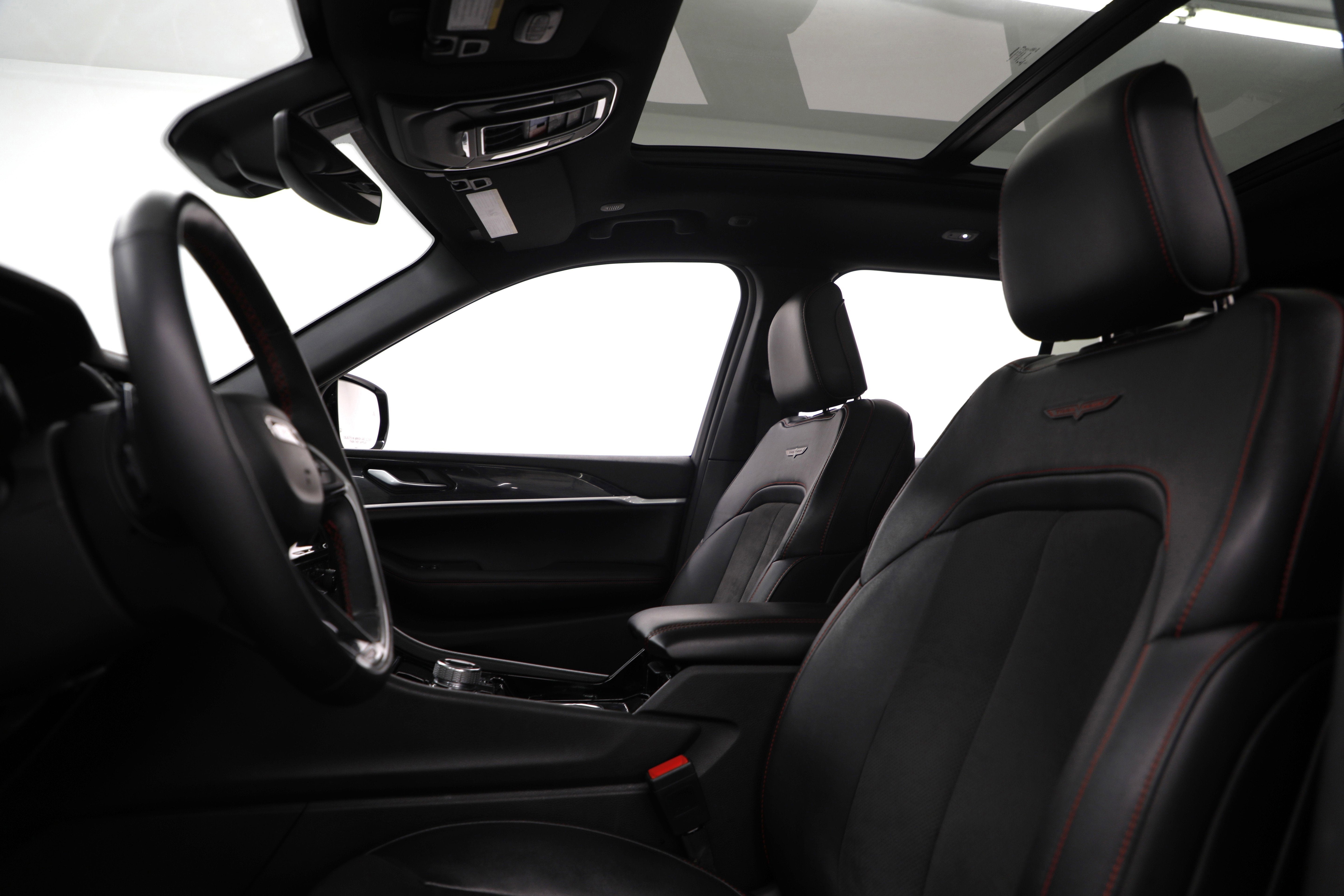2022 Jeep Grand Cherokee Trailhawk