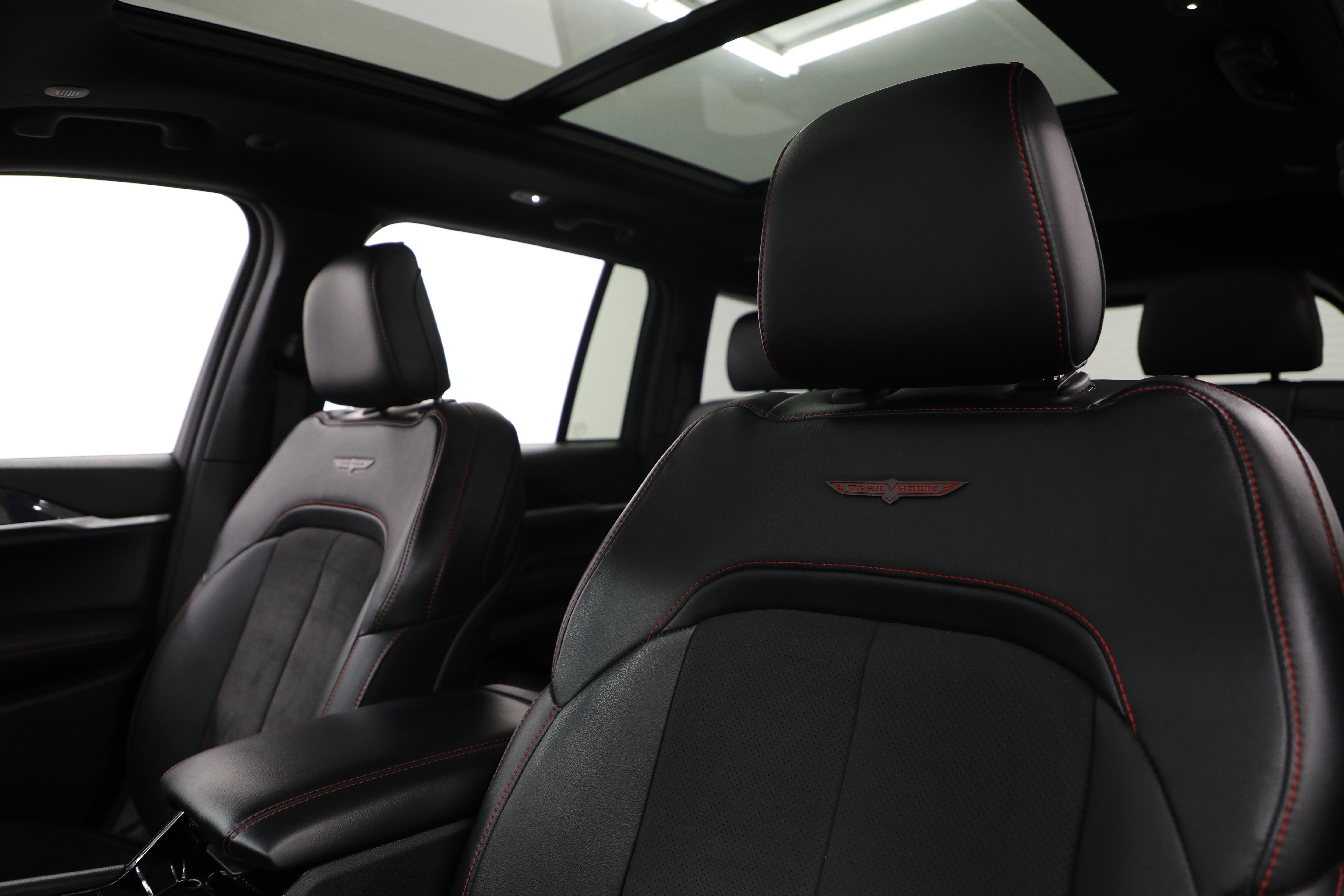 2022 Jeep Grand Cherokee Trailhawk