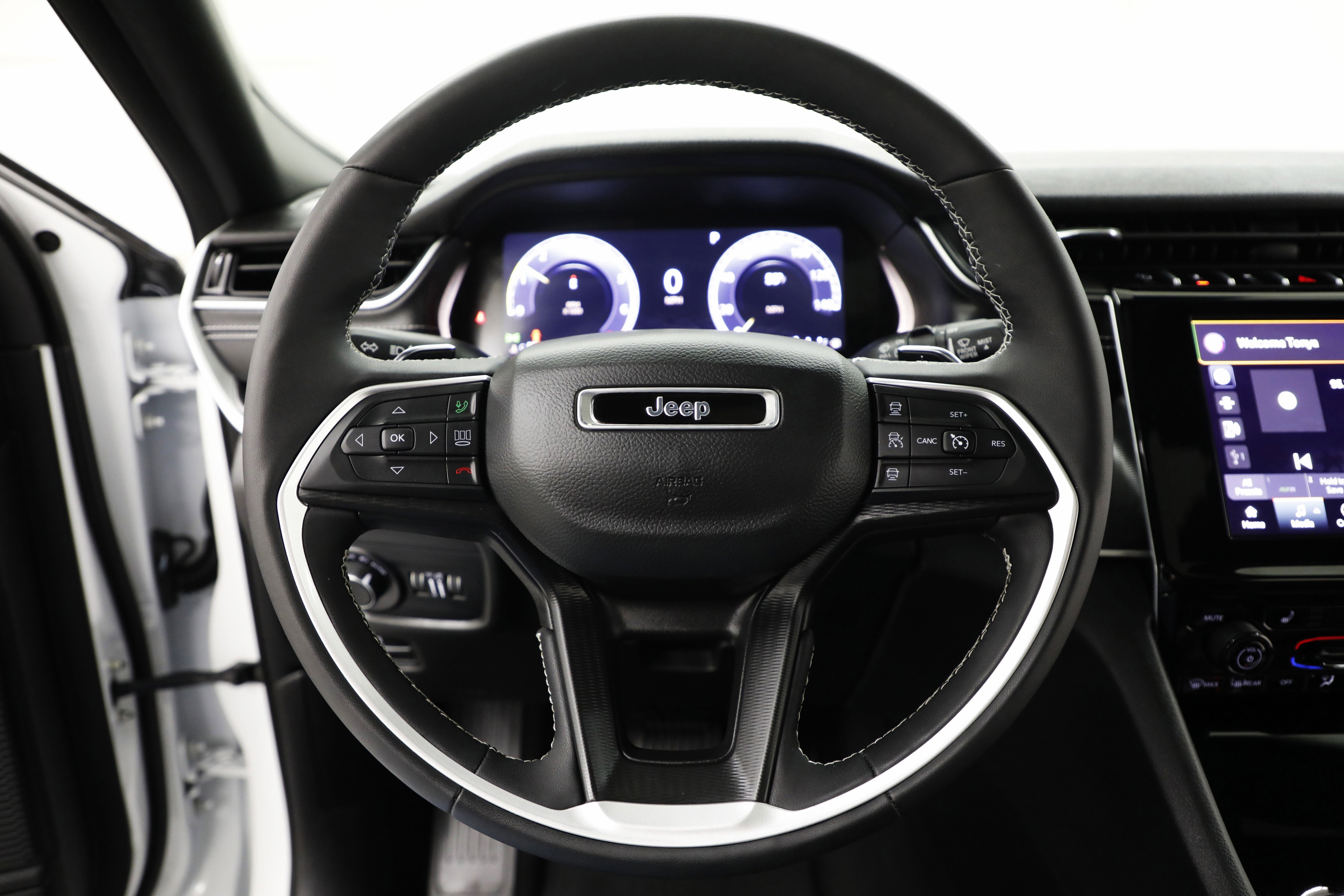 2023 Jeep Grand Cherokee L Altitude