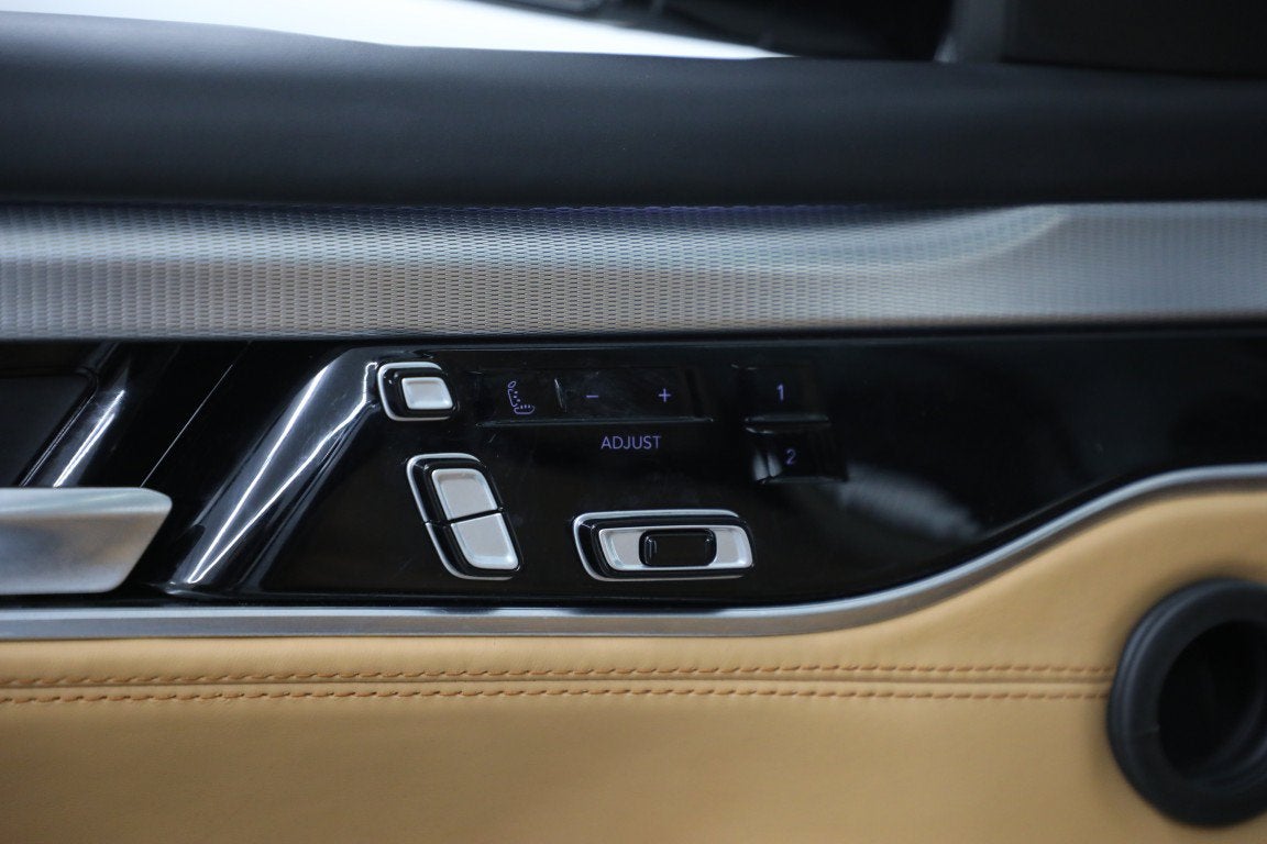 2023 Jeep Grand Wagoneer L Series III