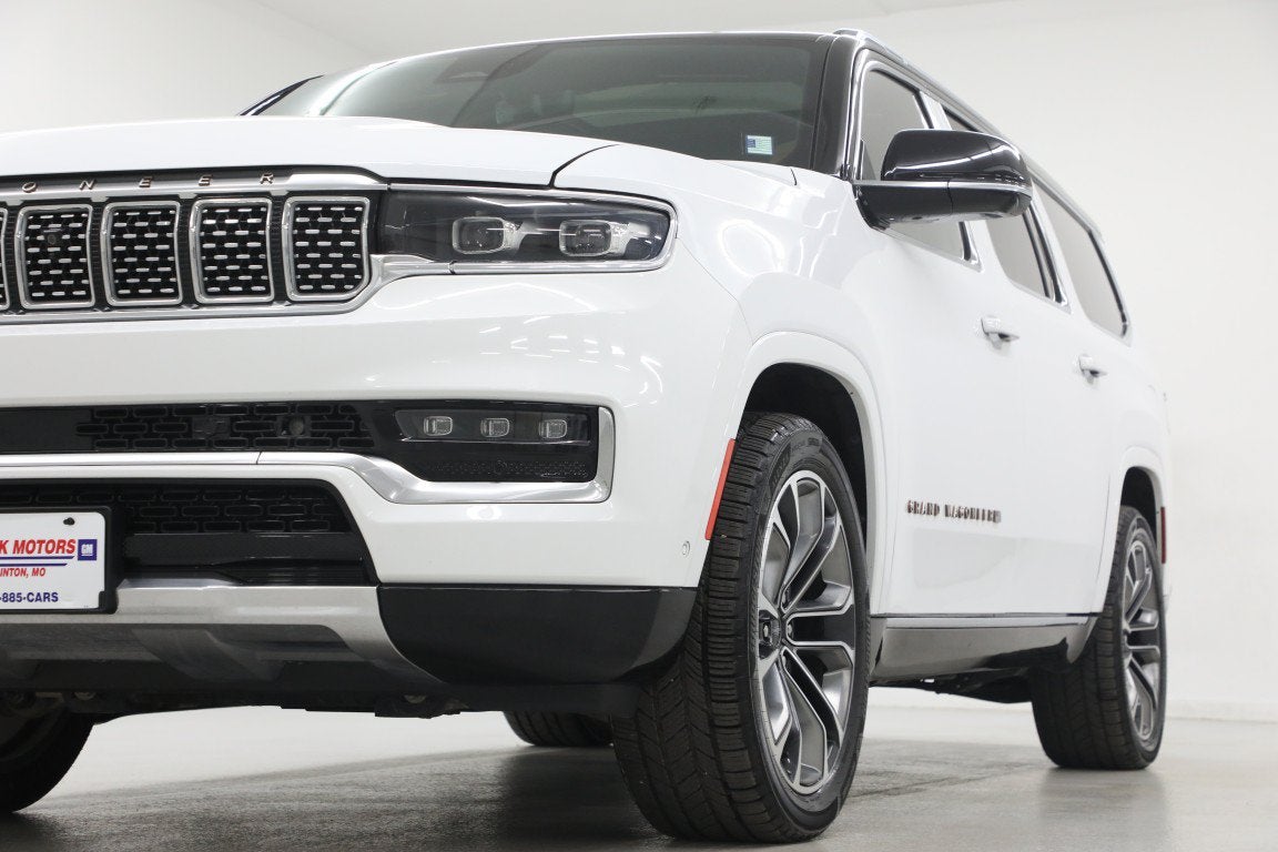 2023 Jeep Grand Wagoneer L Series III