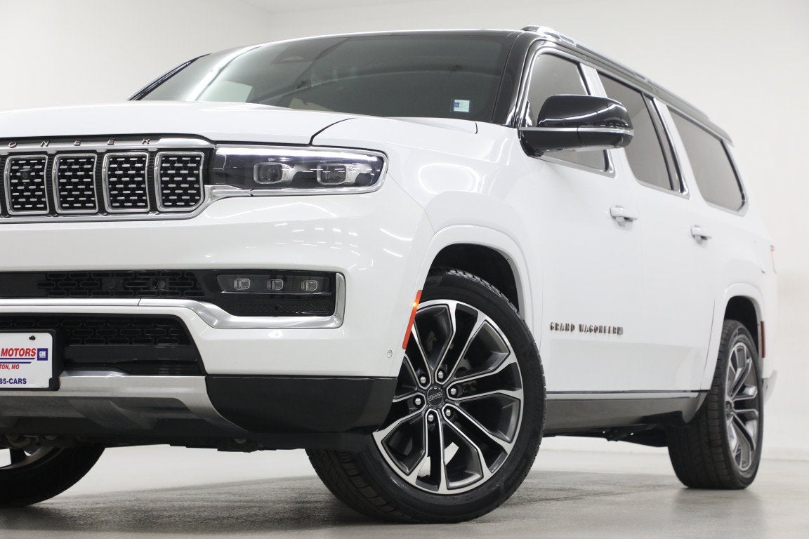 2023 Jeep Grand Wagoneer L Series III