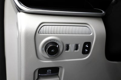 2023 Jeep Wagoneer Base