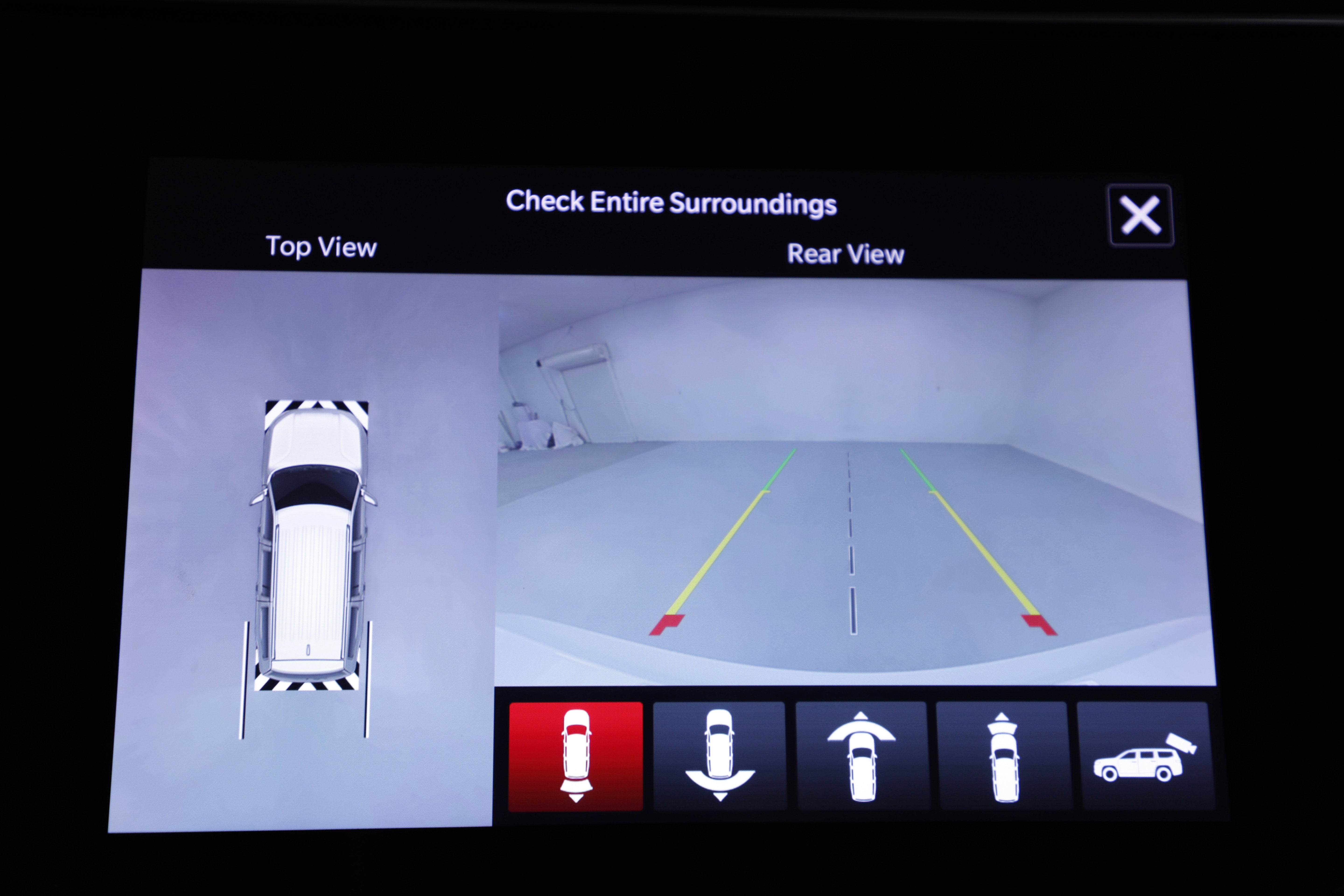 2023 Jeep Wagoneer Base