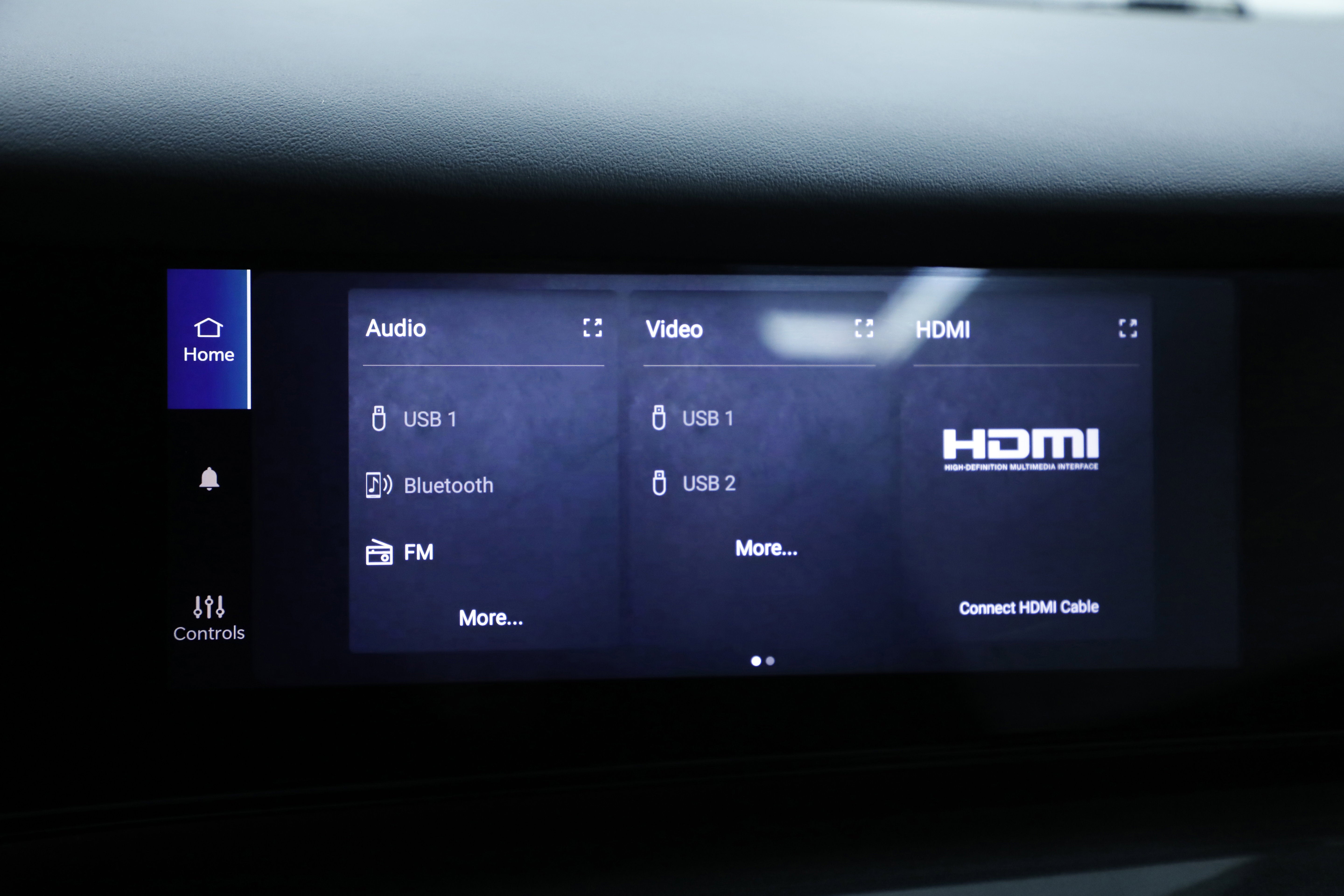 2023 Jeep Wagoneer Base