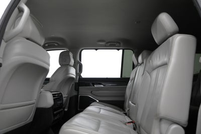 2023 Jeep Wagoneer Base