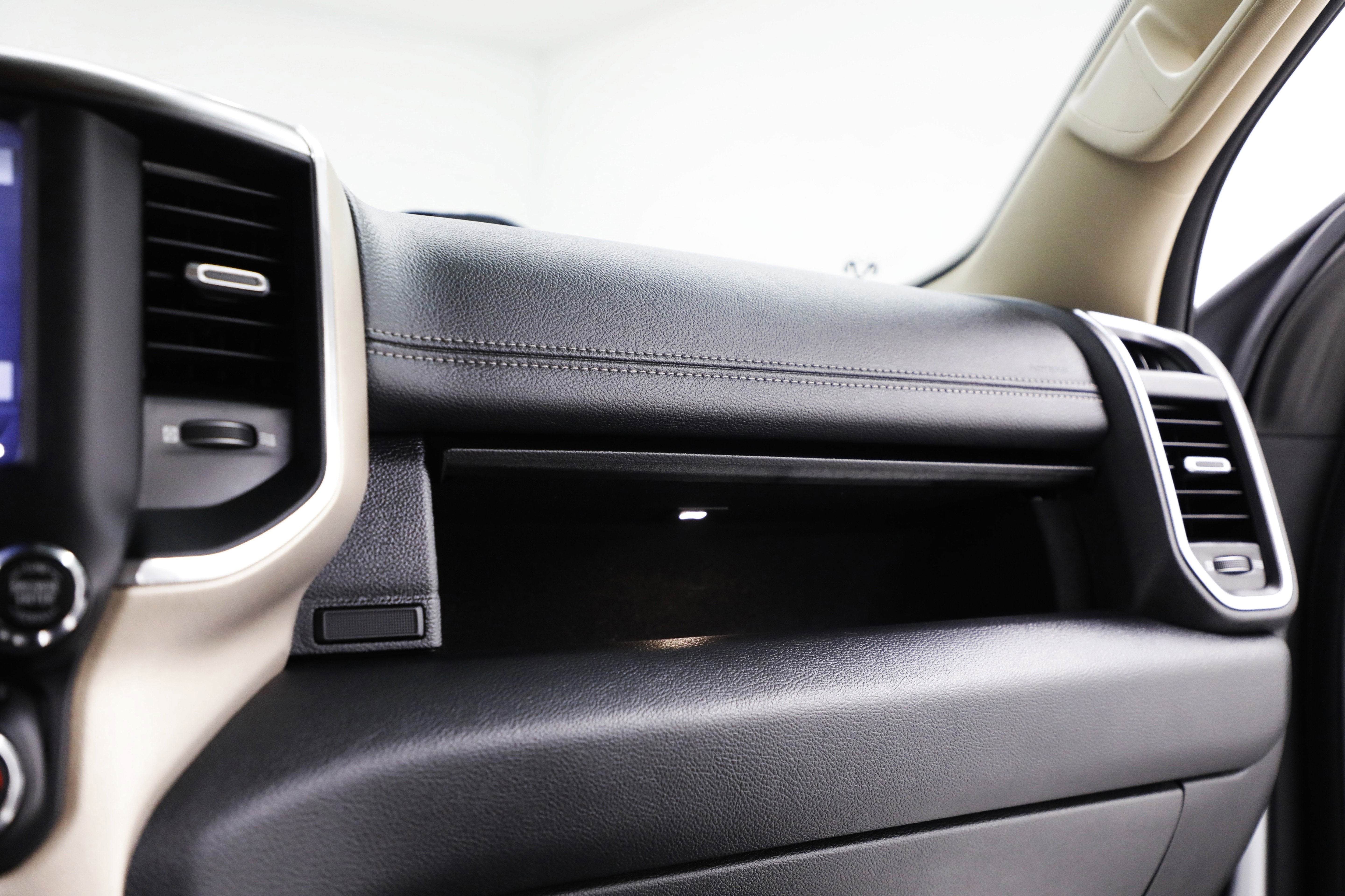 2021 RAM 1500 LARAM Base