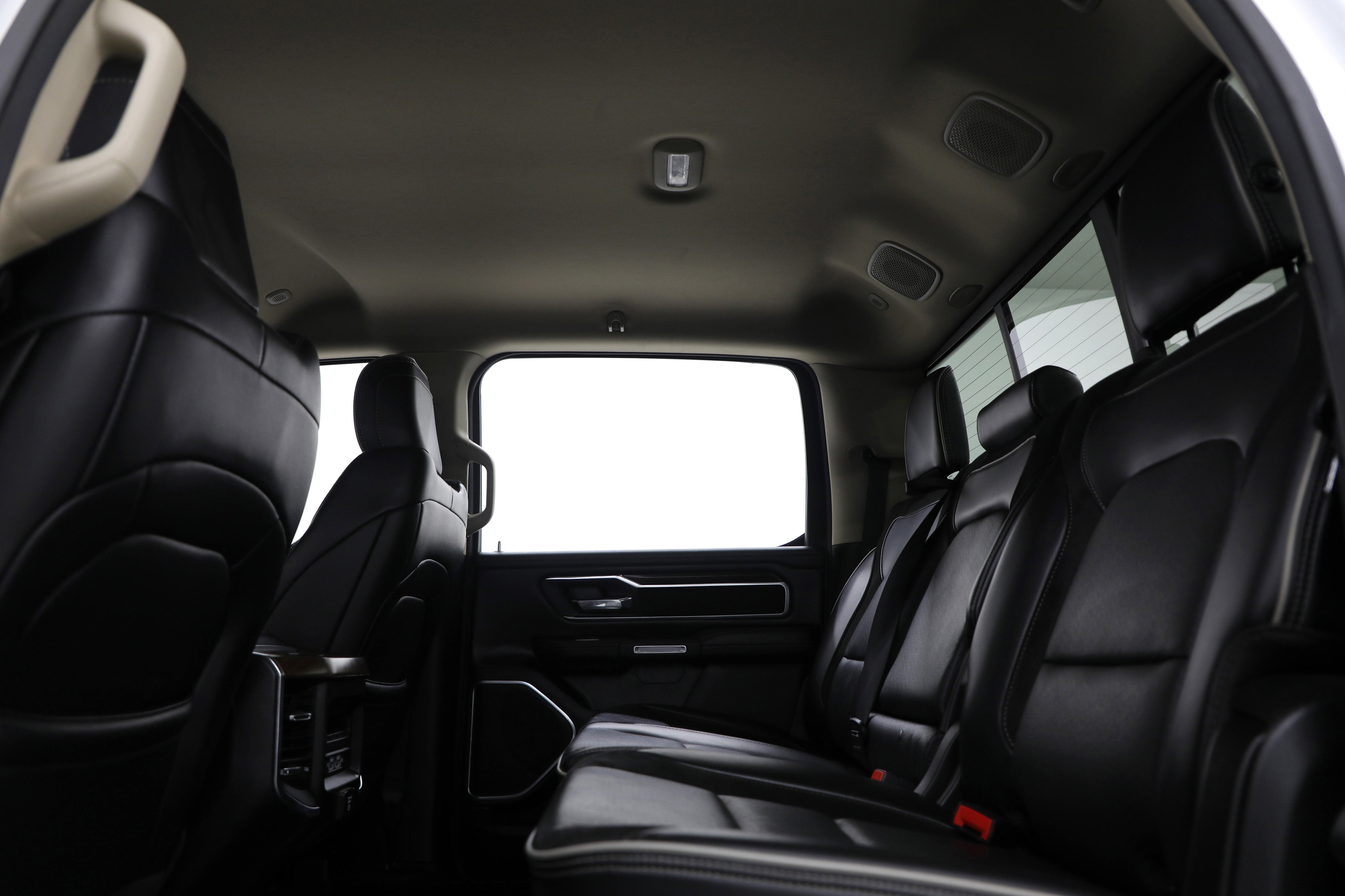 2021 RAM 1500 LARAM Base