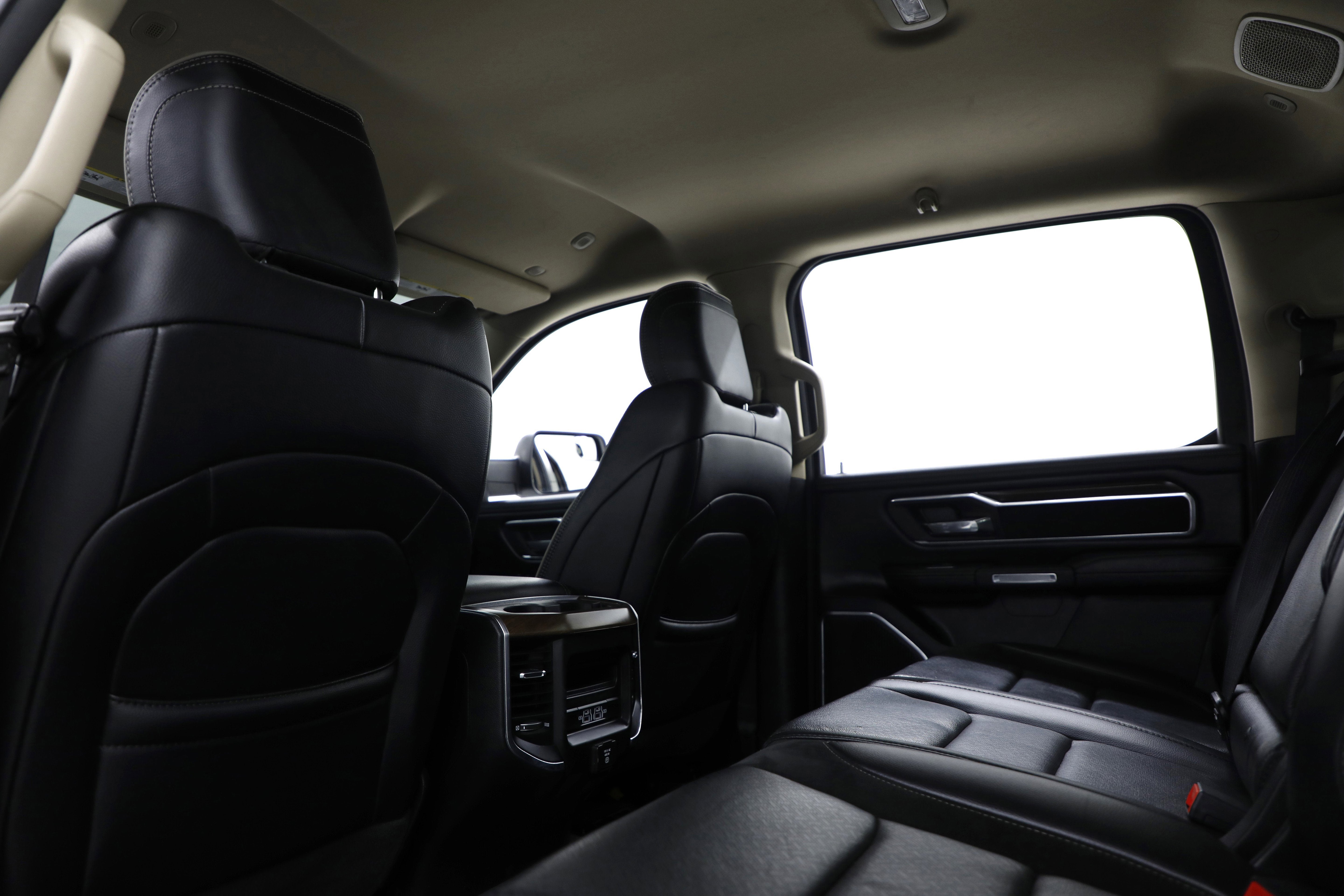 2021 RAM 1500 LARAM Base