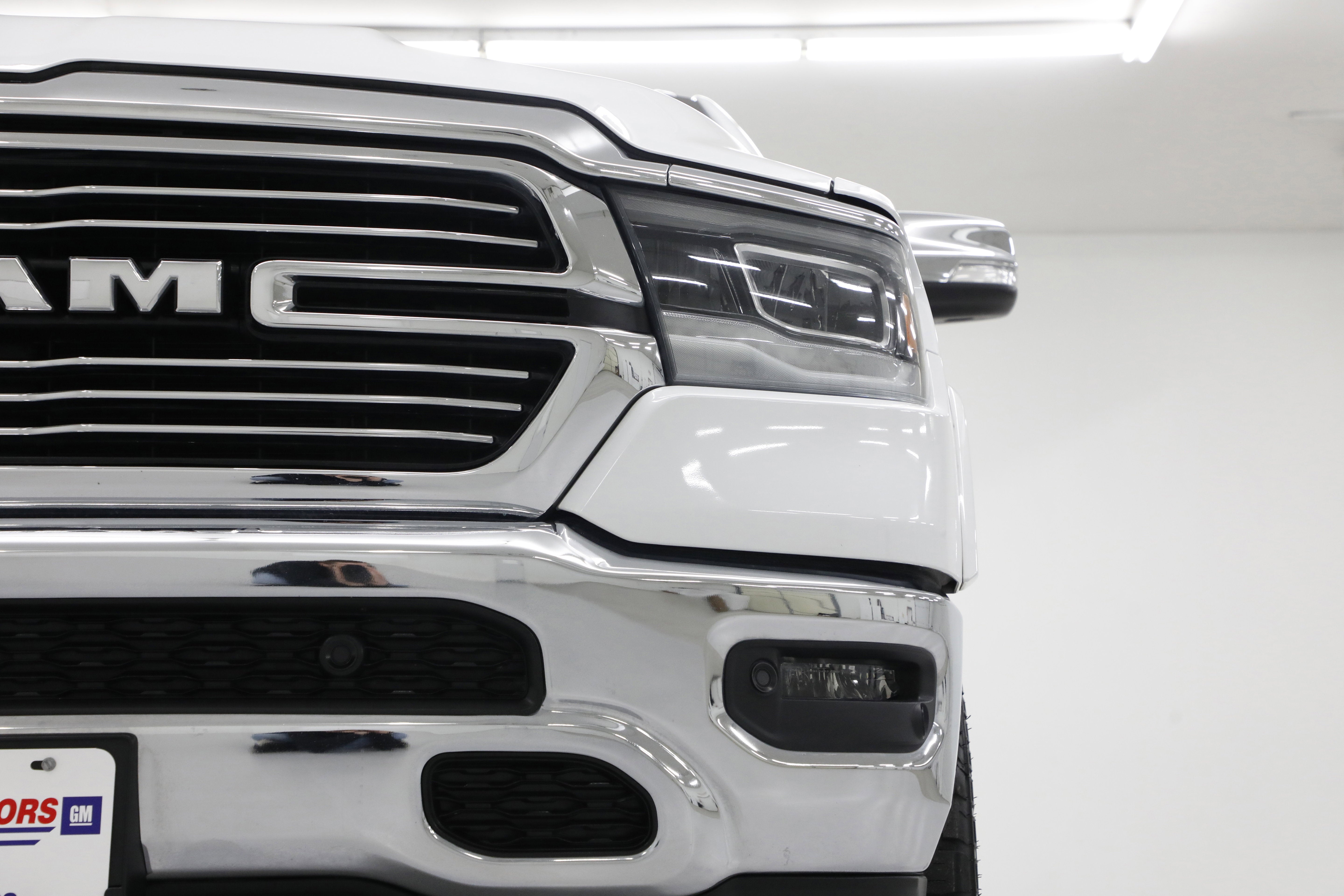 2021 RAM 1500 LARAM Base