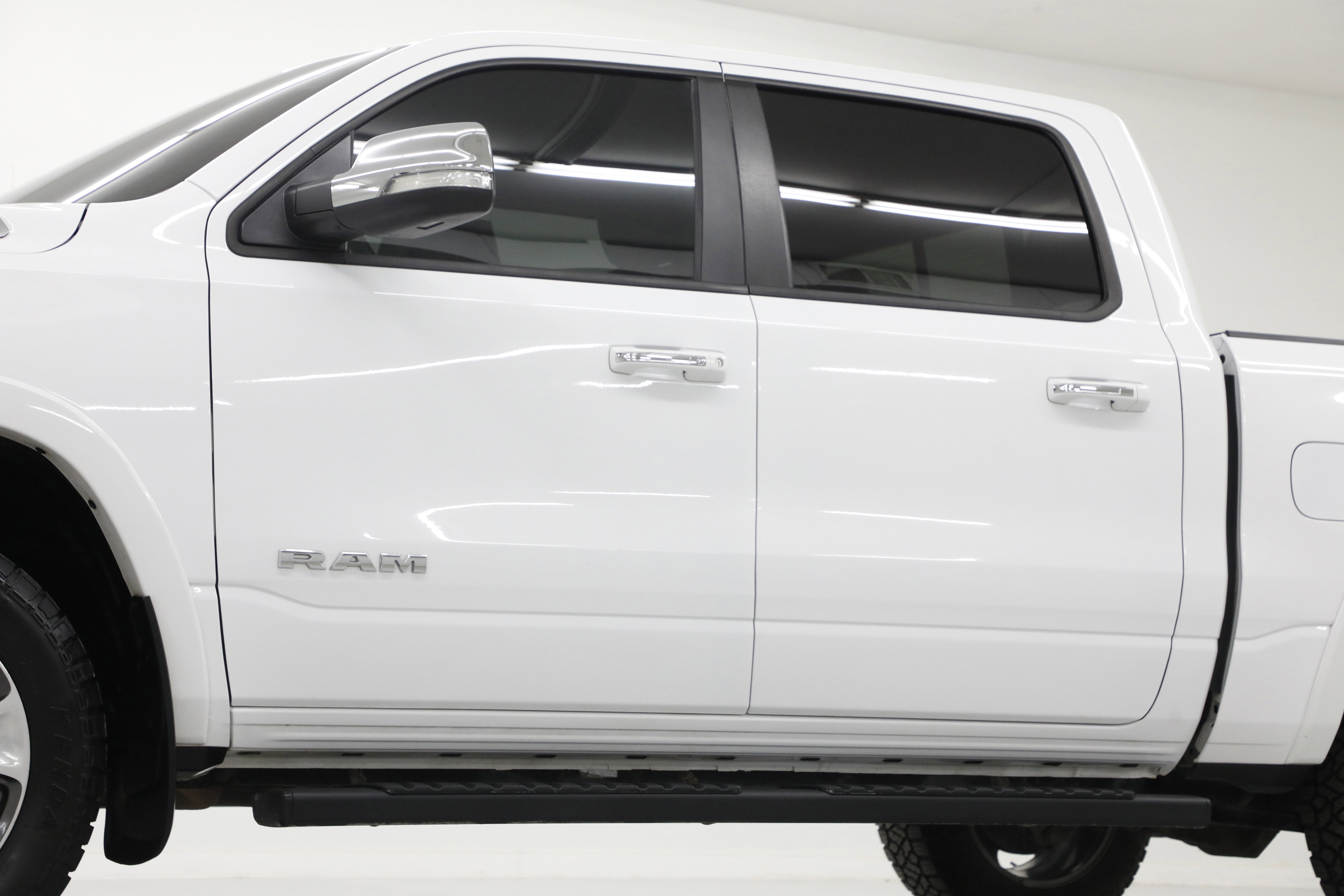 2021 RAM 1500 LARAM Base