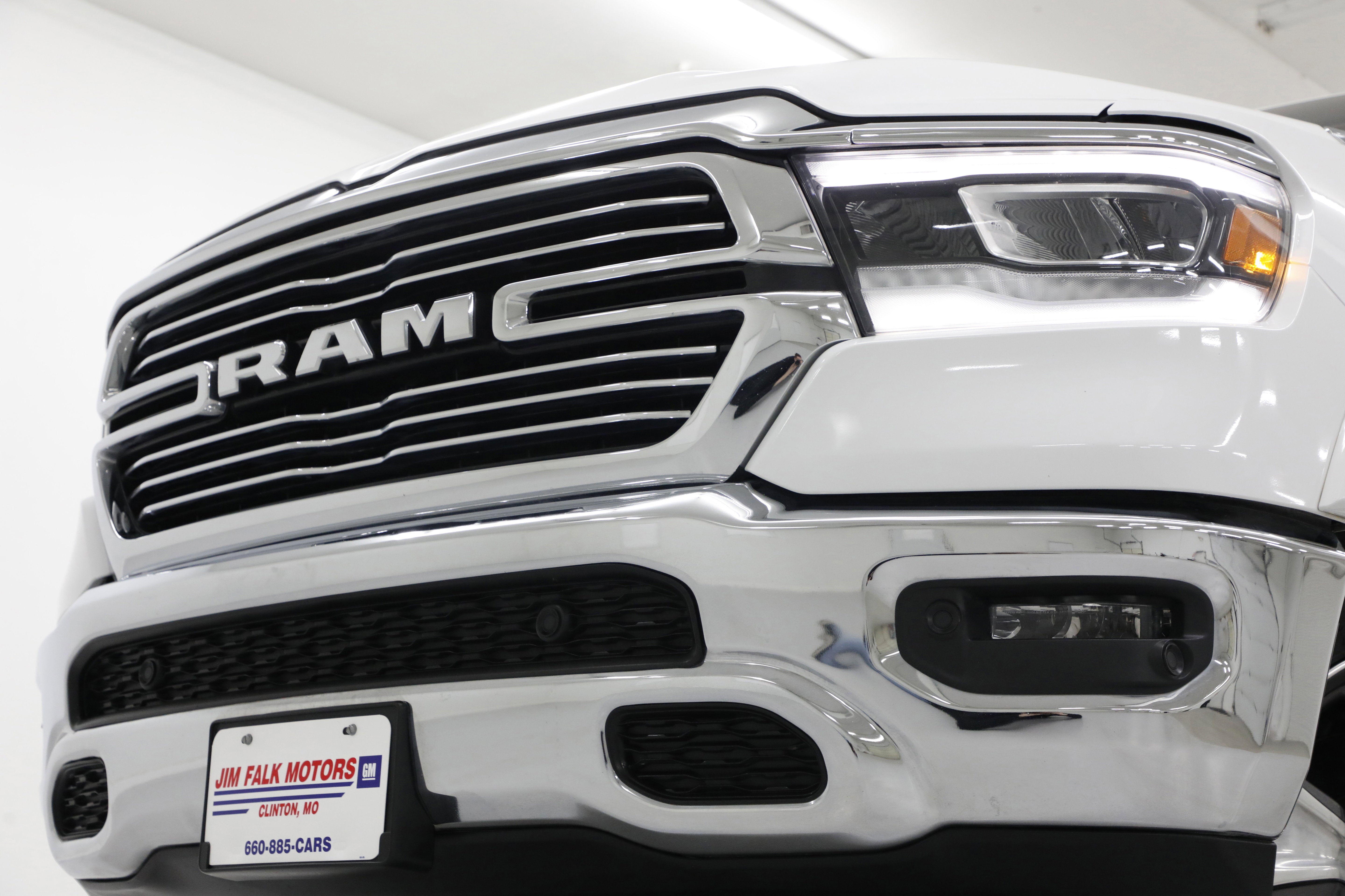2021 RAM 1500 LARAM Base