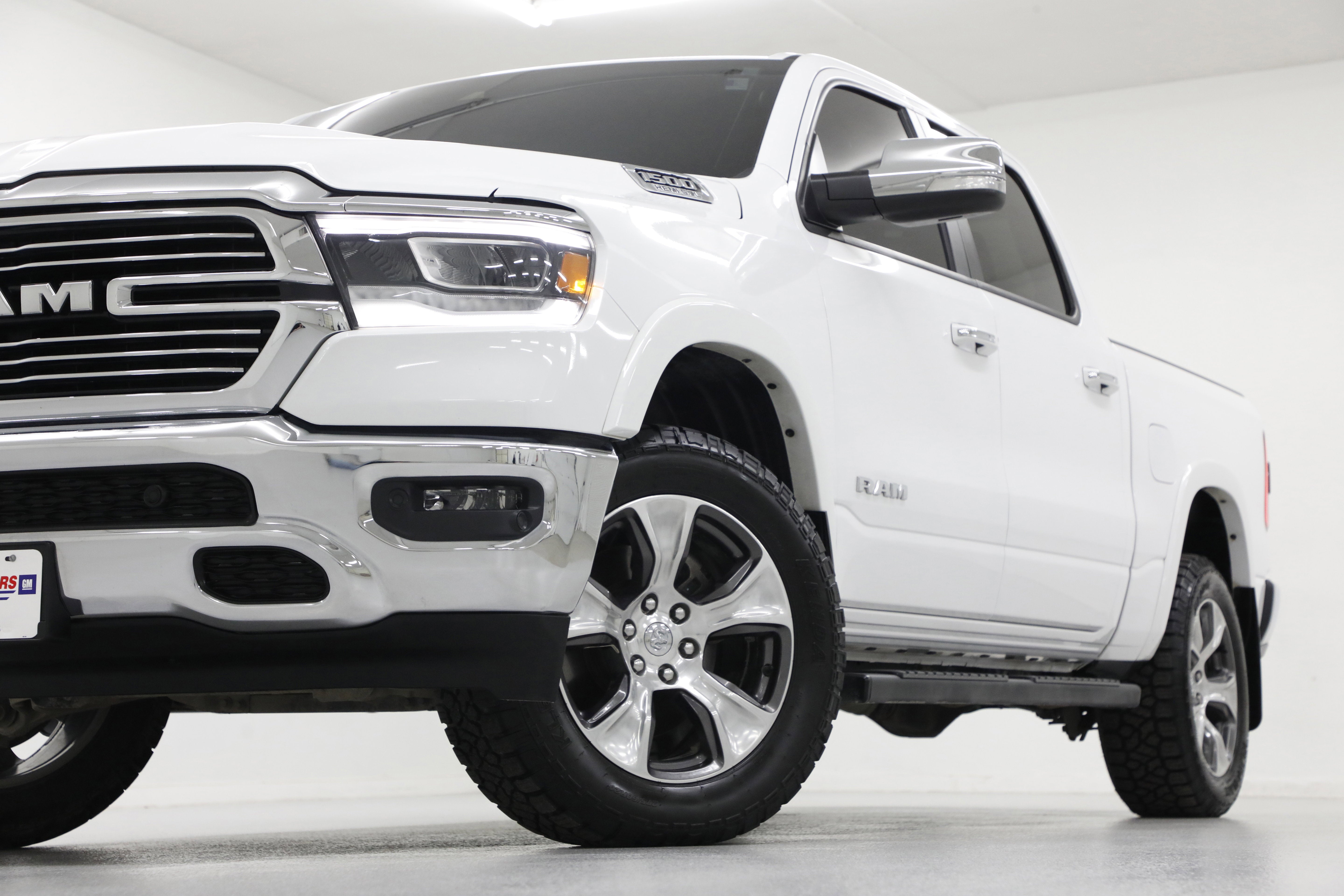 2021 RAM 1500 LARAM Base