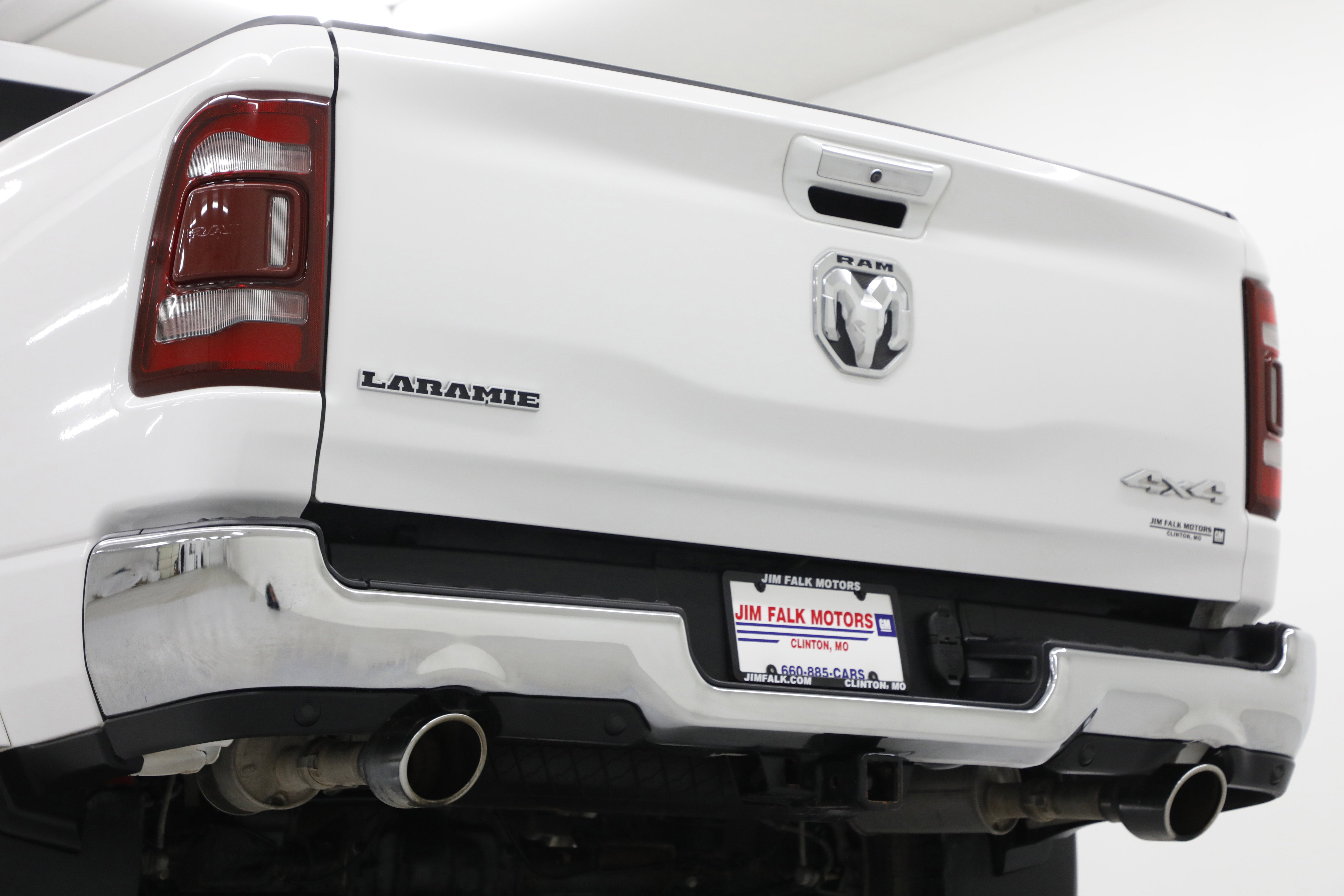 2021 RAM 1500 LARAM Base