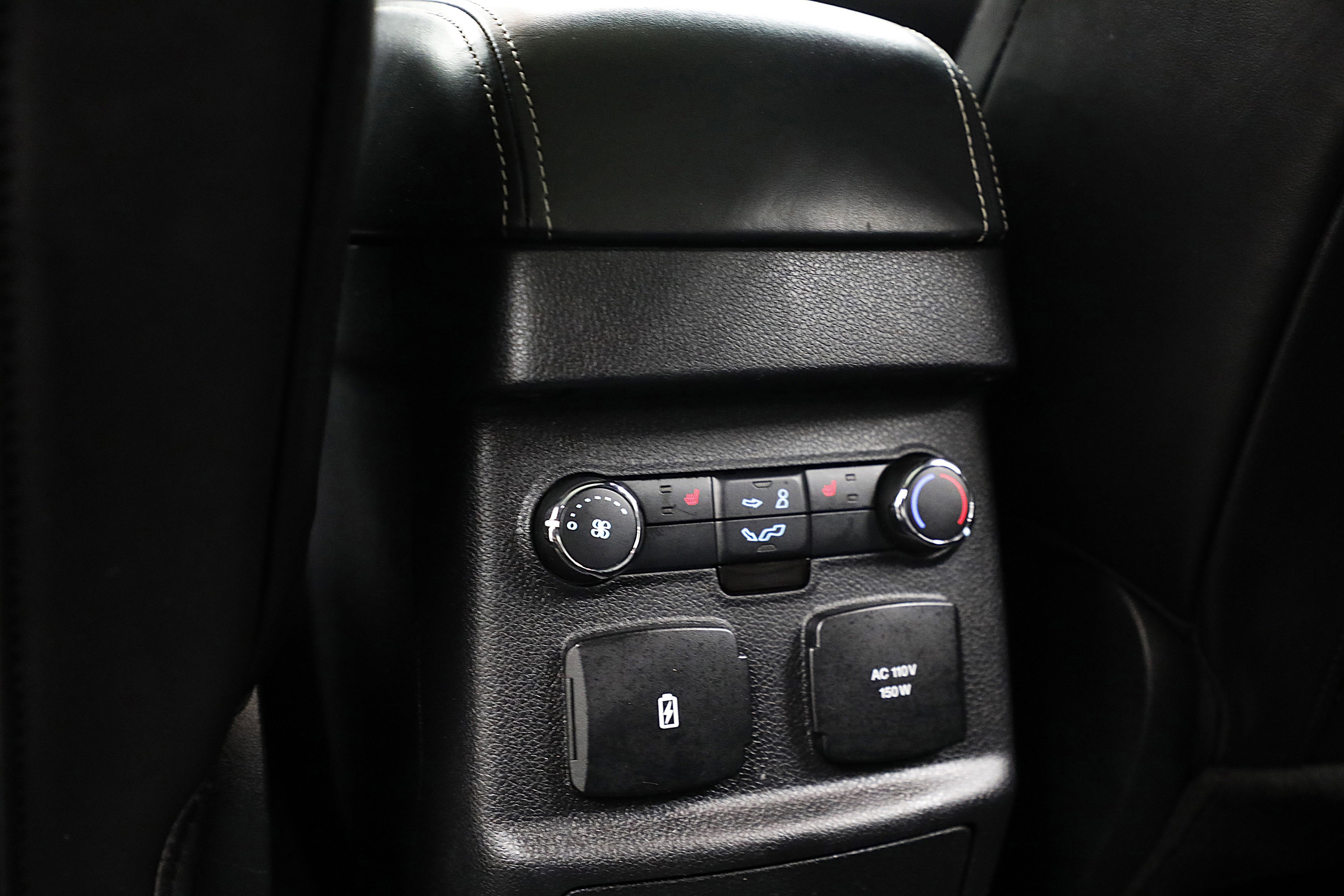 2019 Ford Explorer Platinum