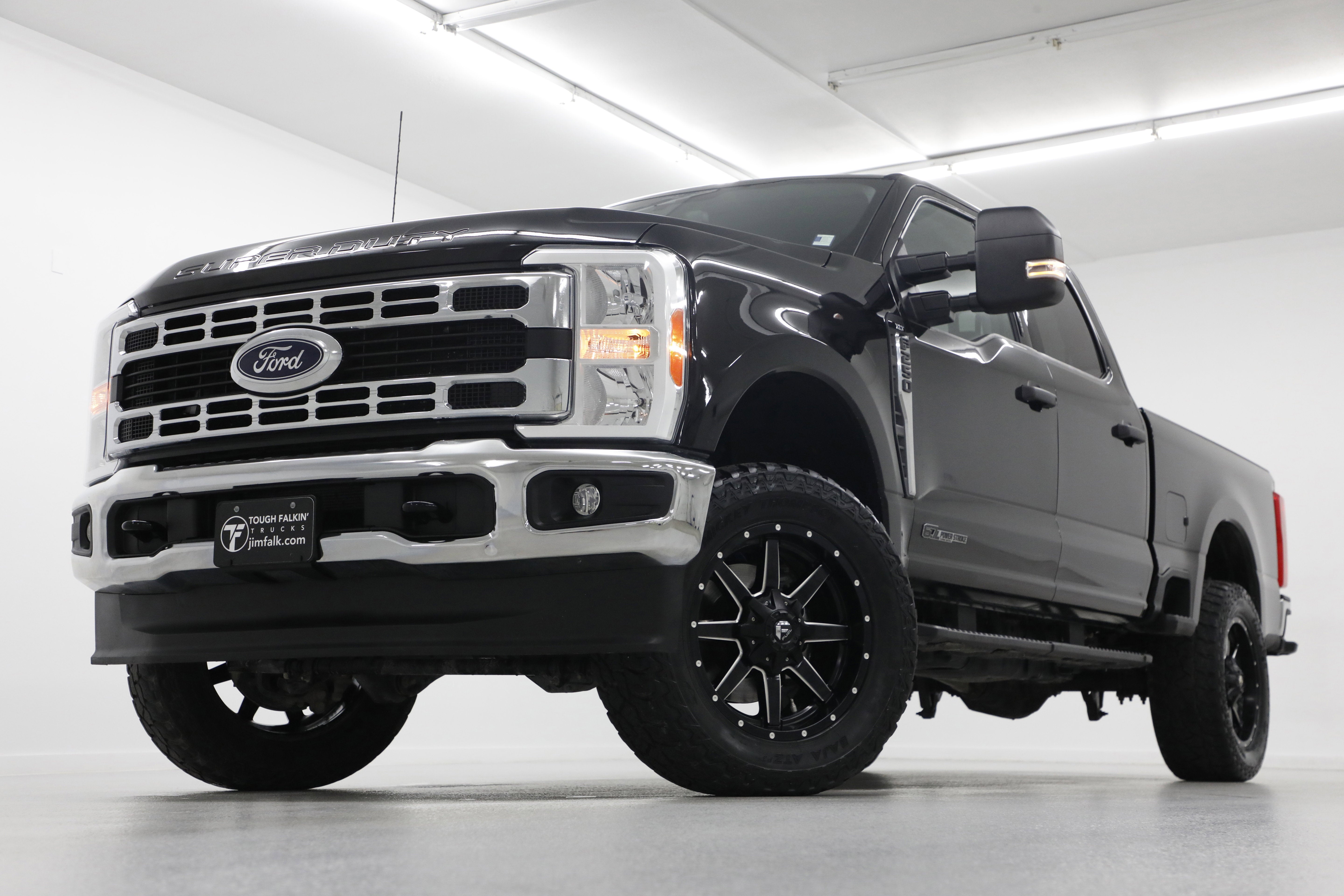 2023 Ford F-250 XLT 4x4 Crew Cab 6-3/4' Box's photo
