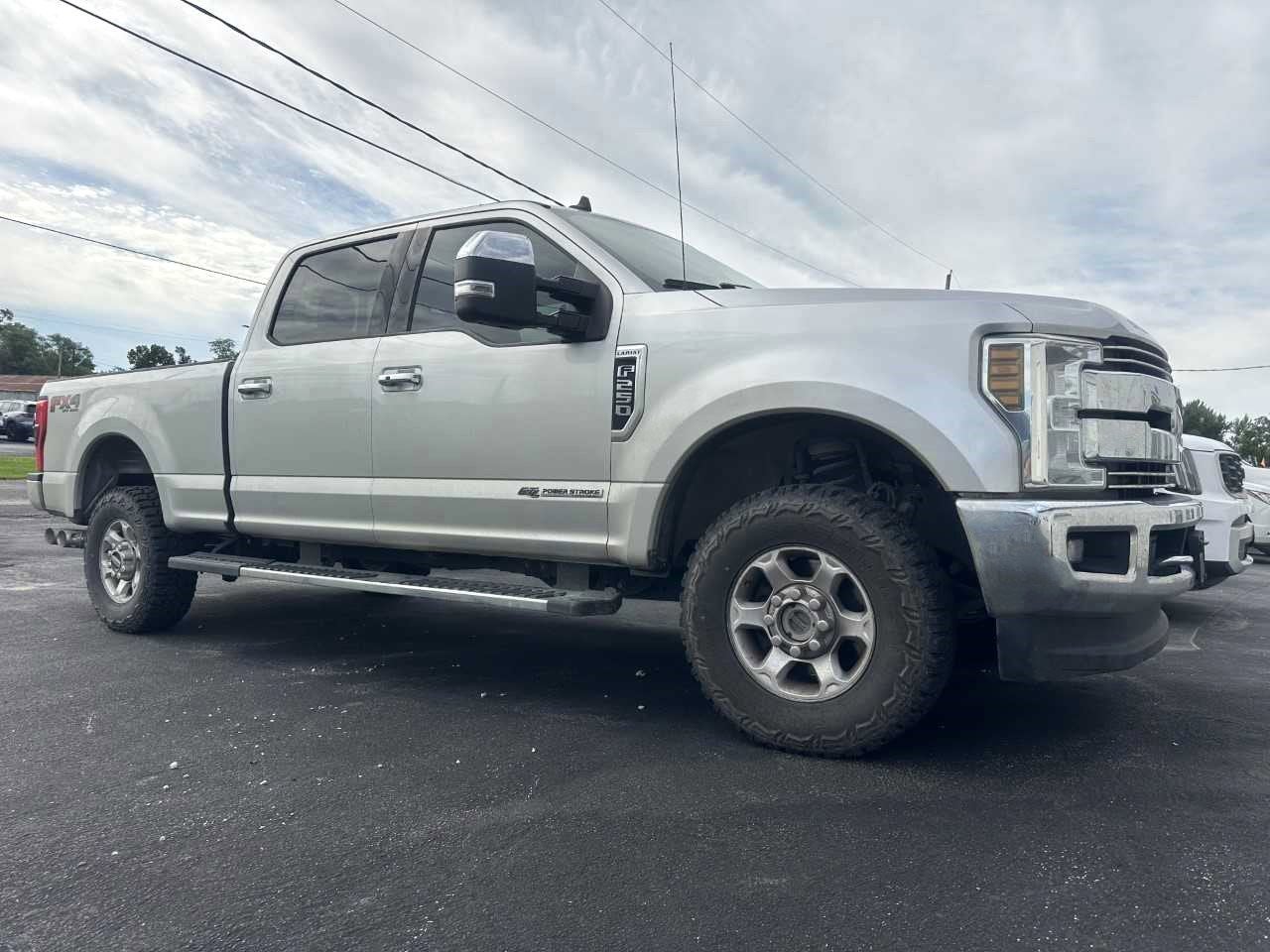 2019 Ford F-250 Lariat 4x4 Crew Cab 6-3/4' Box's photo