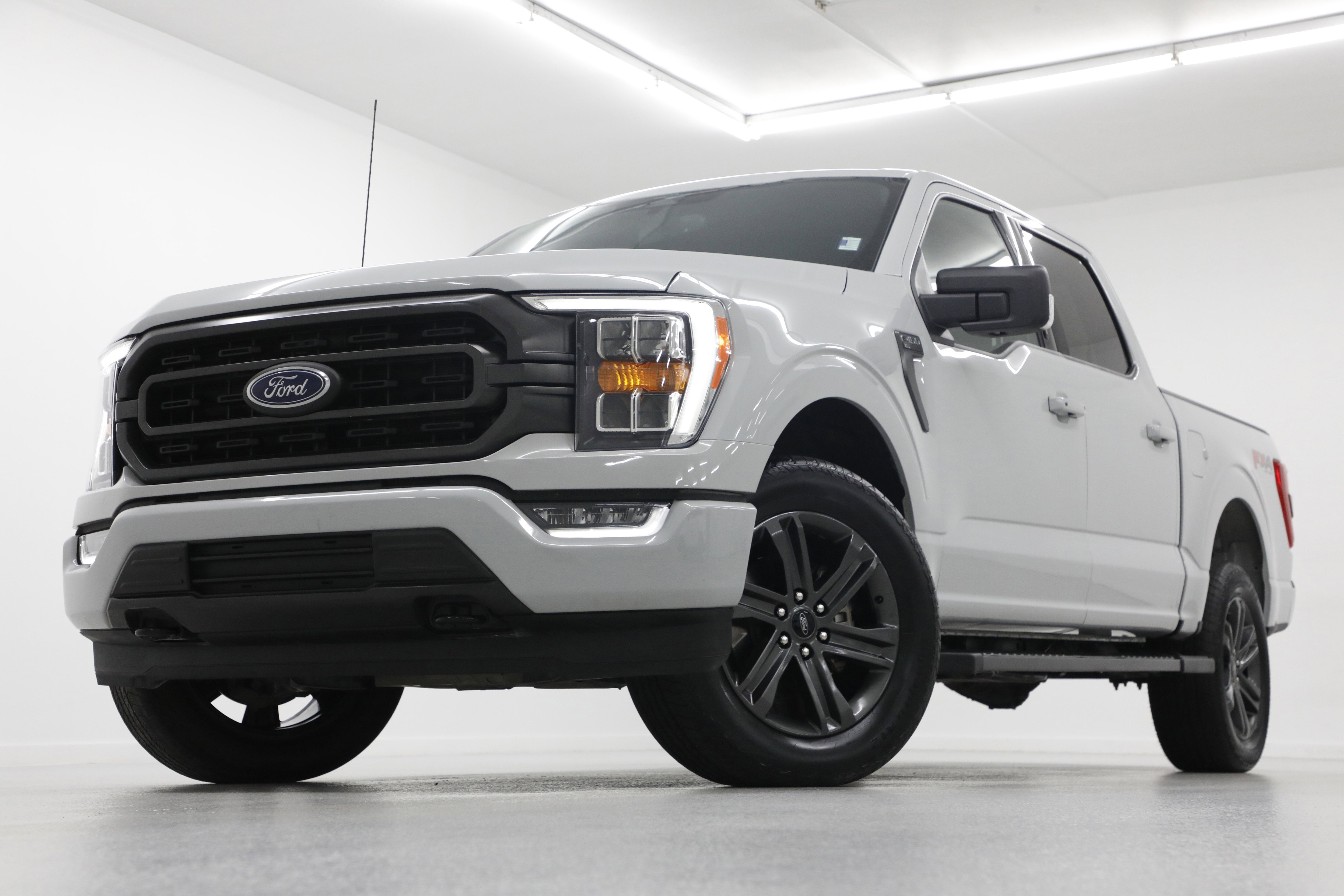 2023 Ford F-150 XLT 4x4 SuperCrew 5-1/2 Box's photo