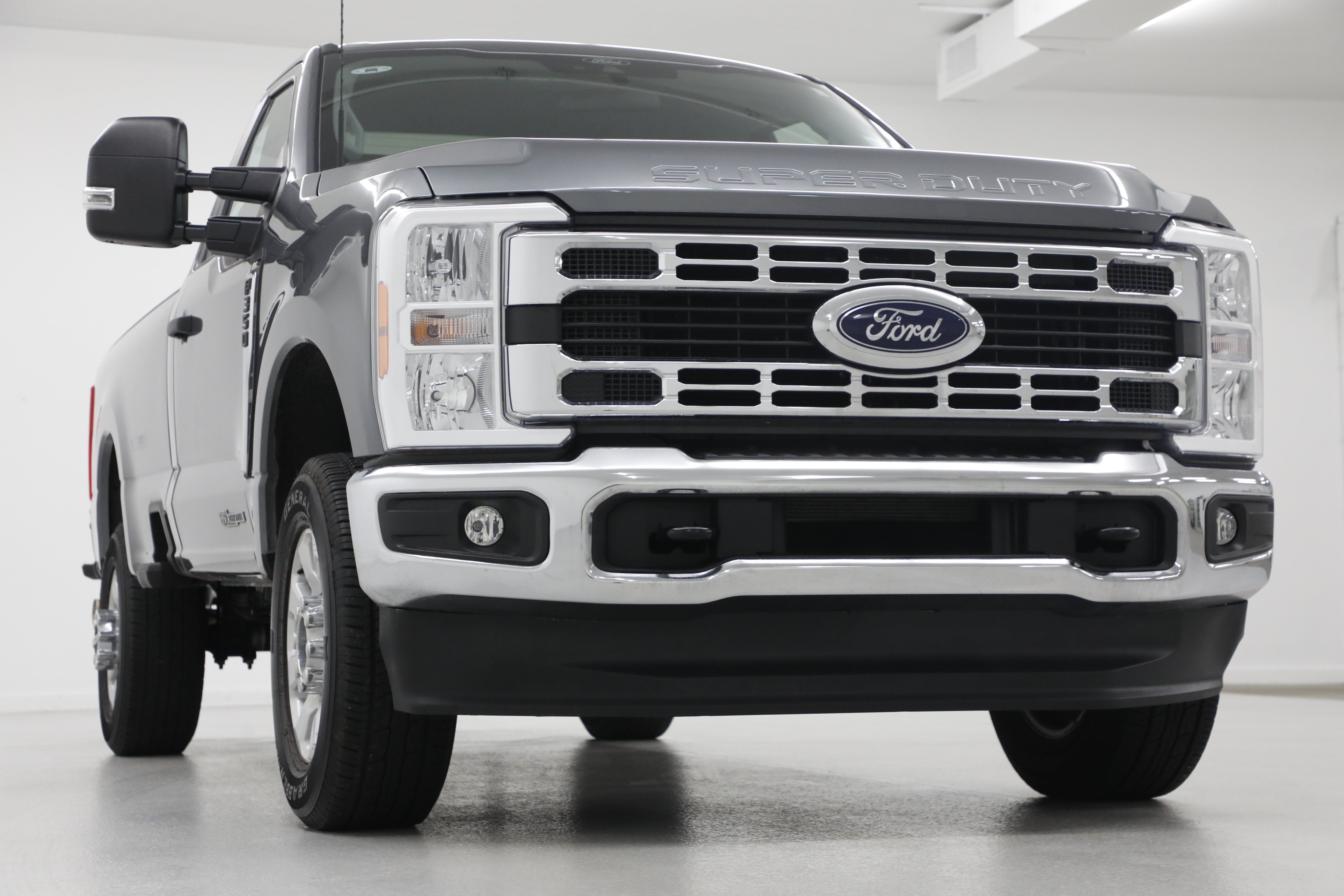 2024 Ford Super Duty F-350 SRW XL