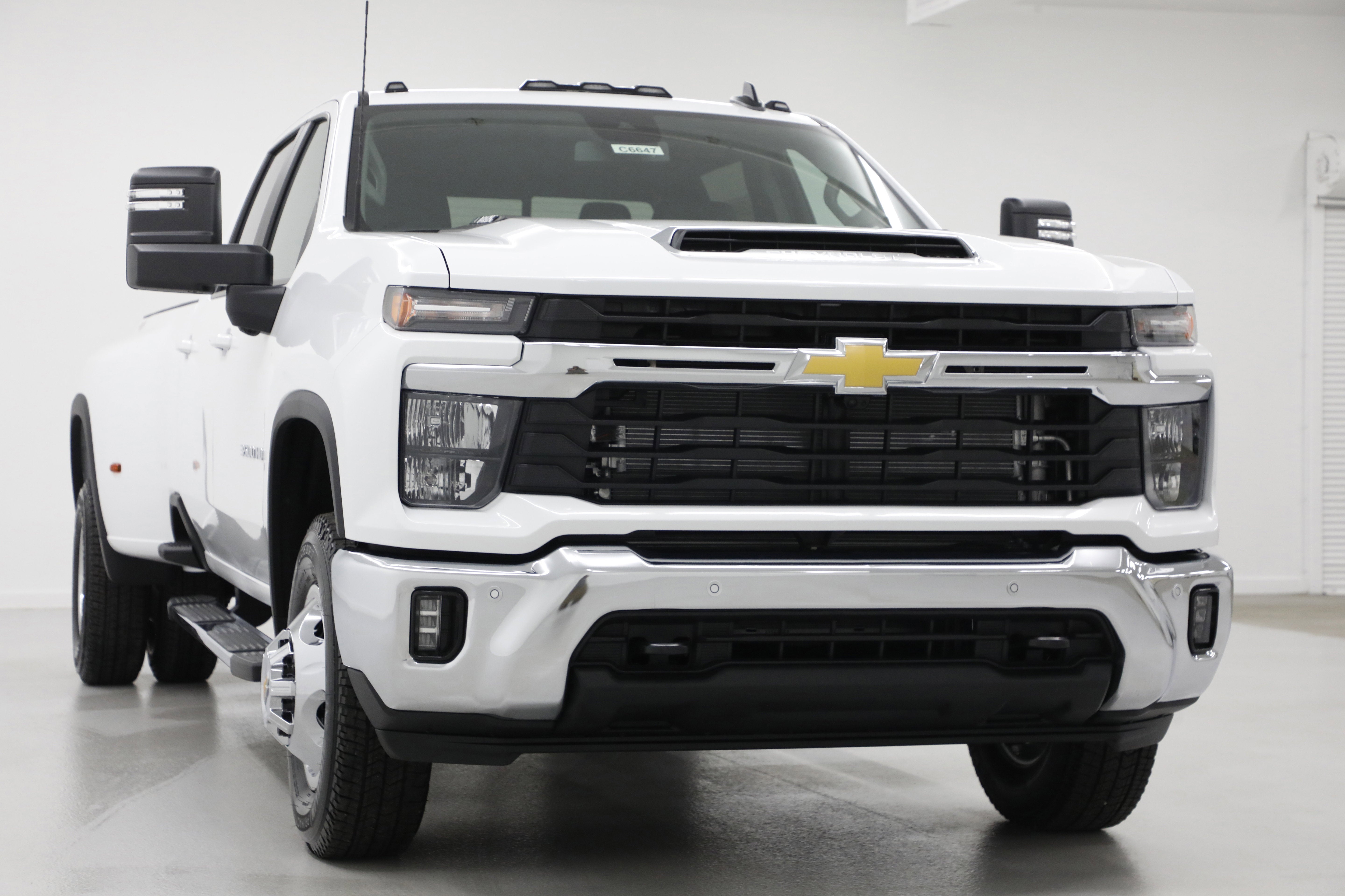 2026 Chevrolet Silverado 3500 HD LT DRW
