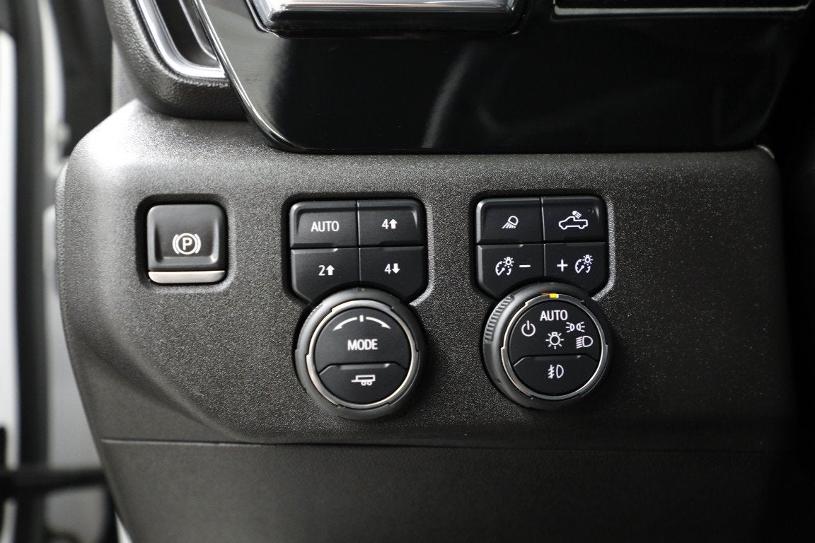 2025 Chevrolet Silverado 3500 HD LTZ DRW