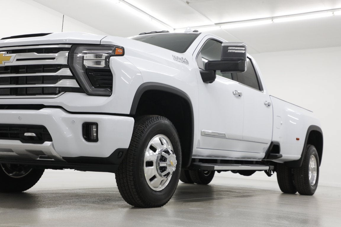 2026 Chevrolet Silverado 3500 HD High Country DRW