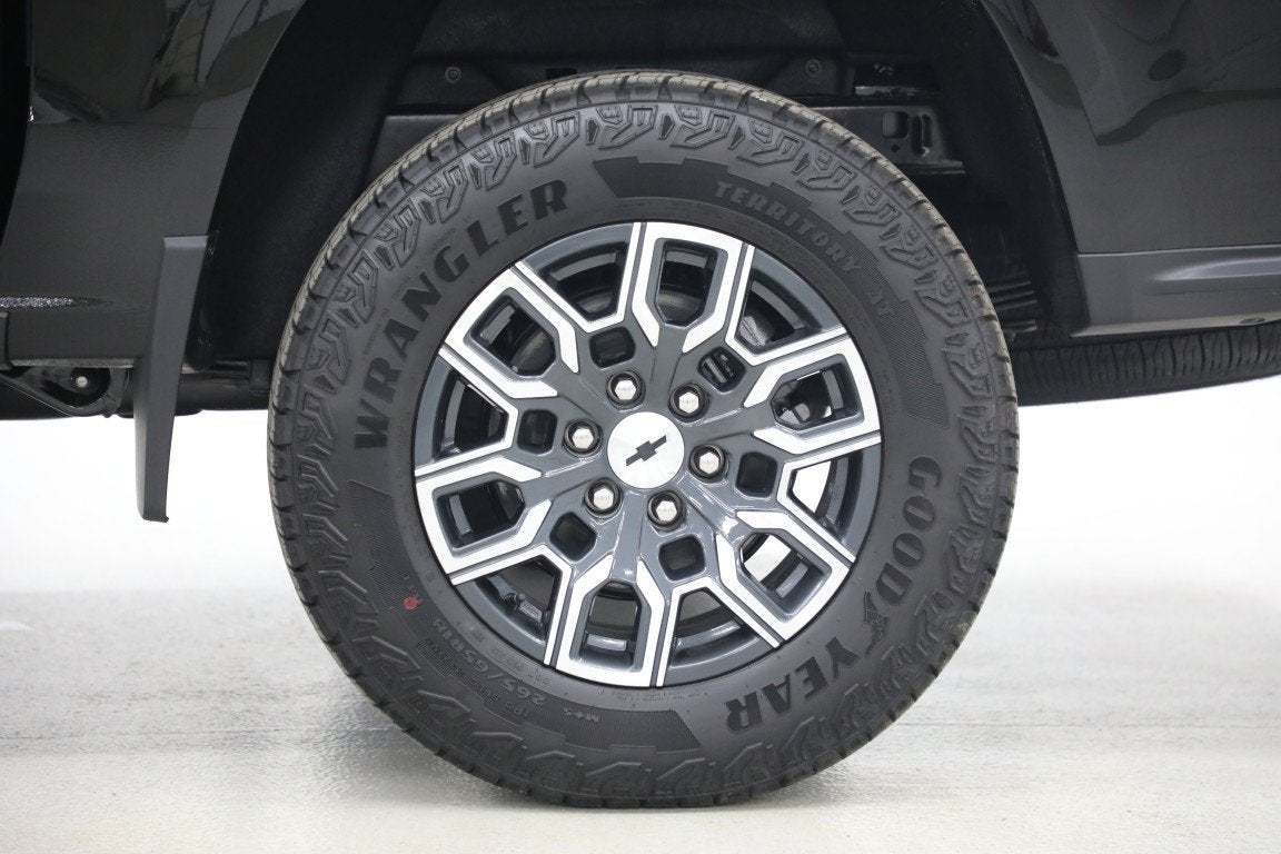 2026 Chevrolet Colorado Z71 - Photo 13