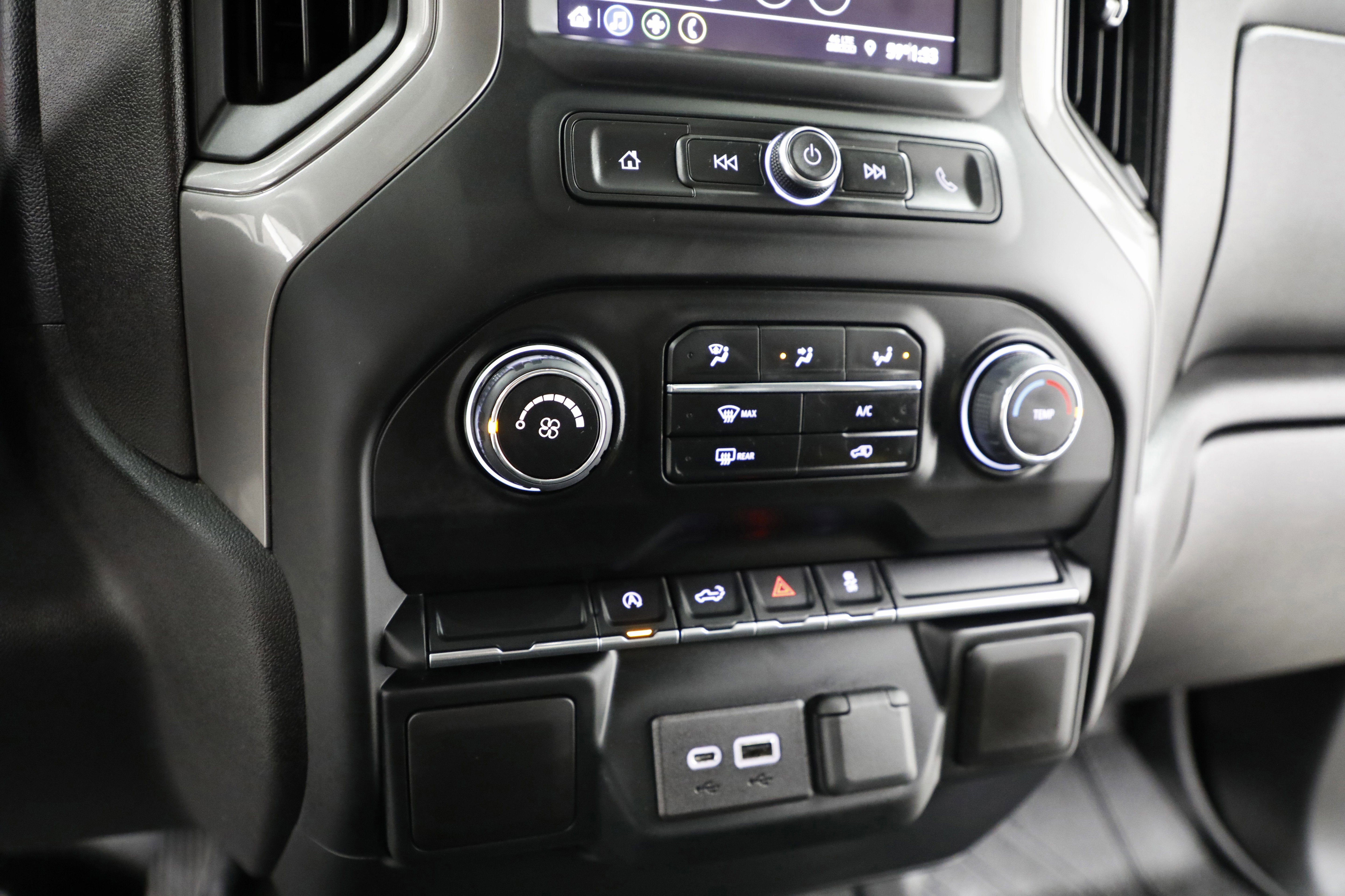 2022 Chevrolet Silverado 1500 LTD Custom