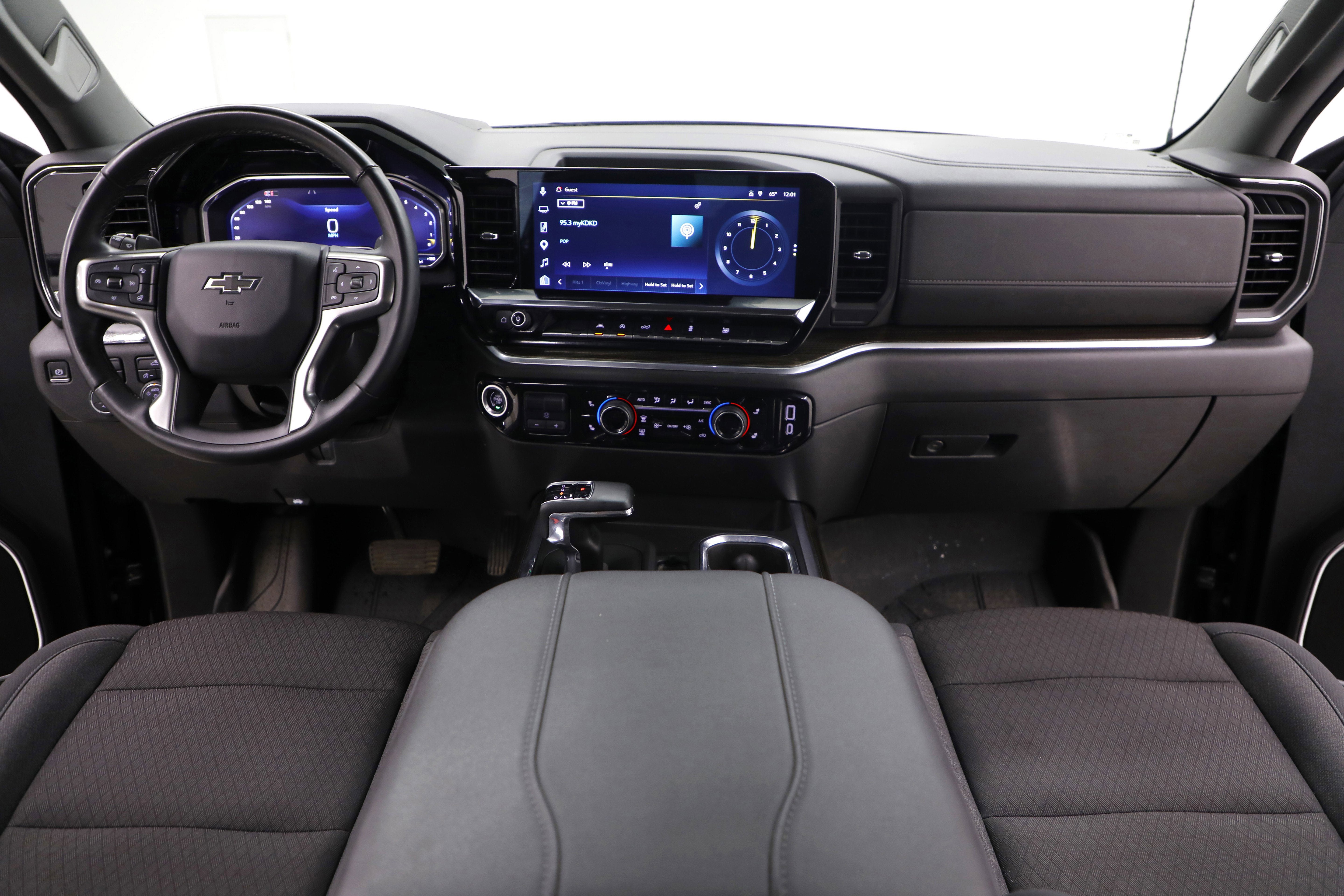 2024 Chevrolet Silverado 1500 RST