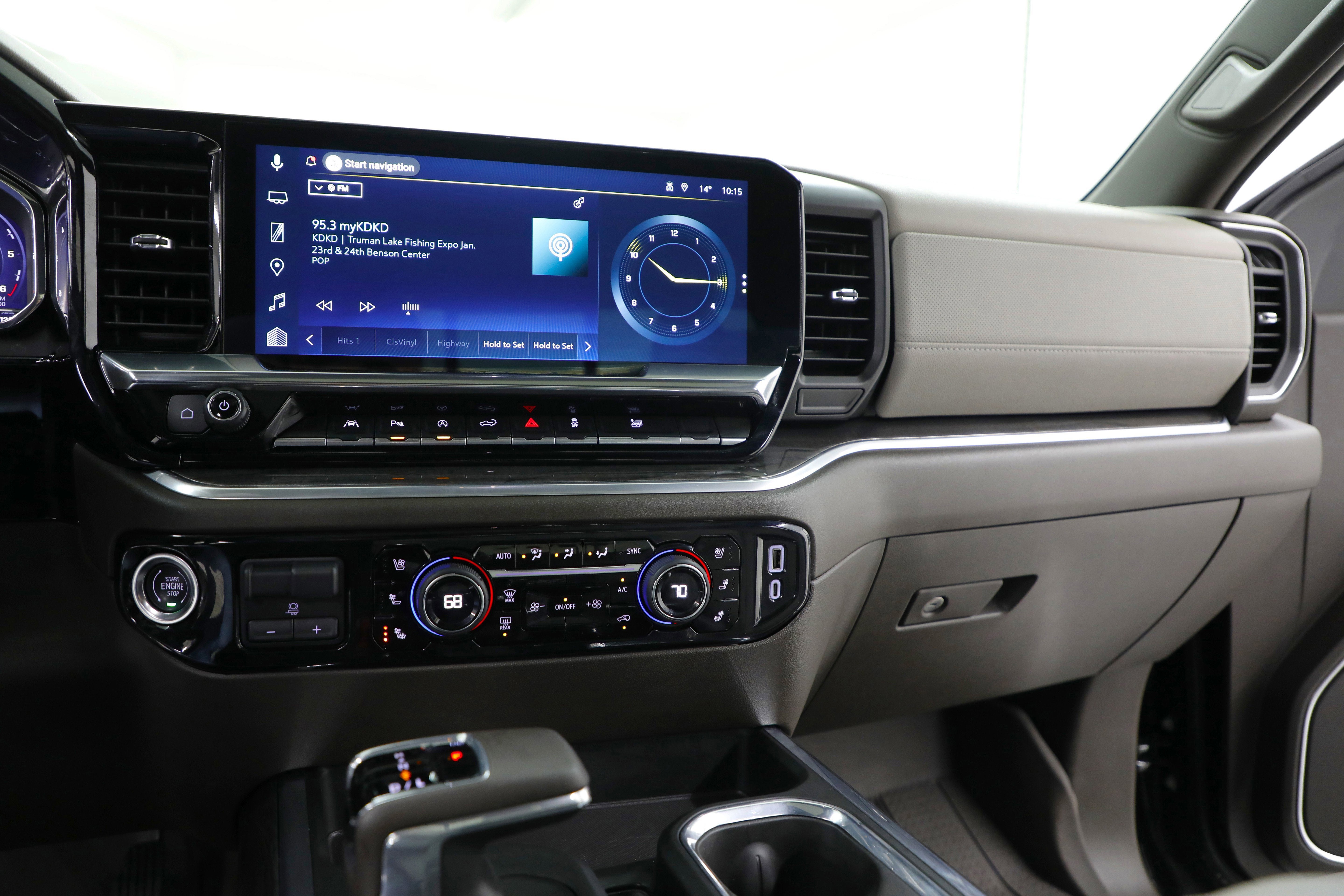 2025 Chevrolet Silverado 1500 LTZ