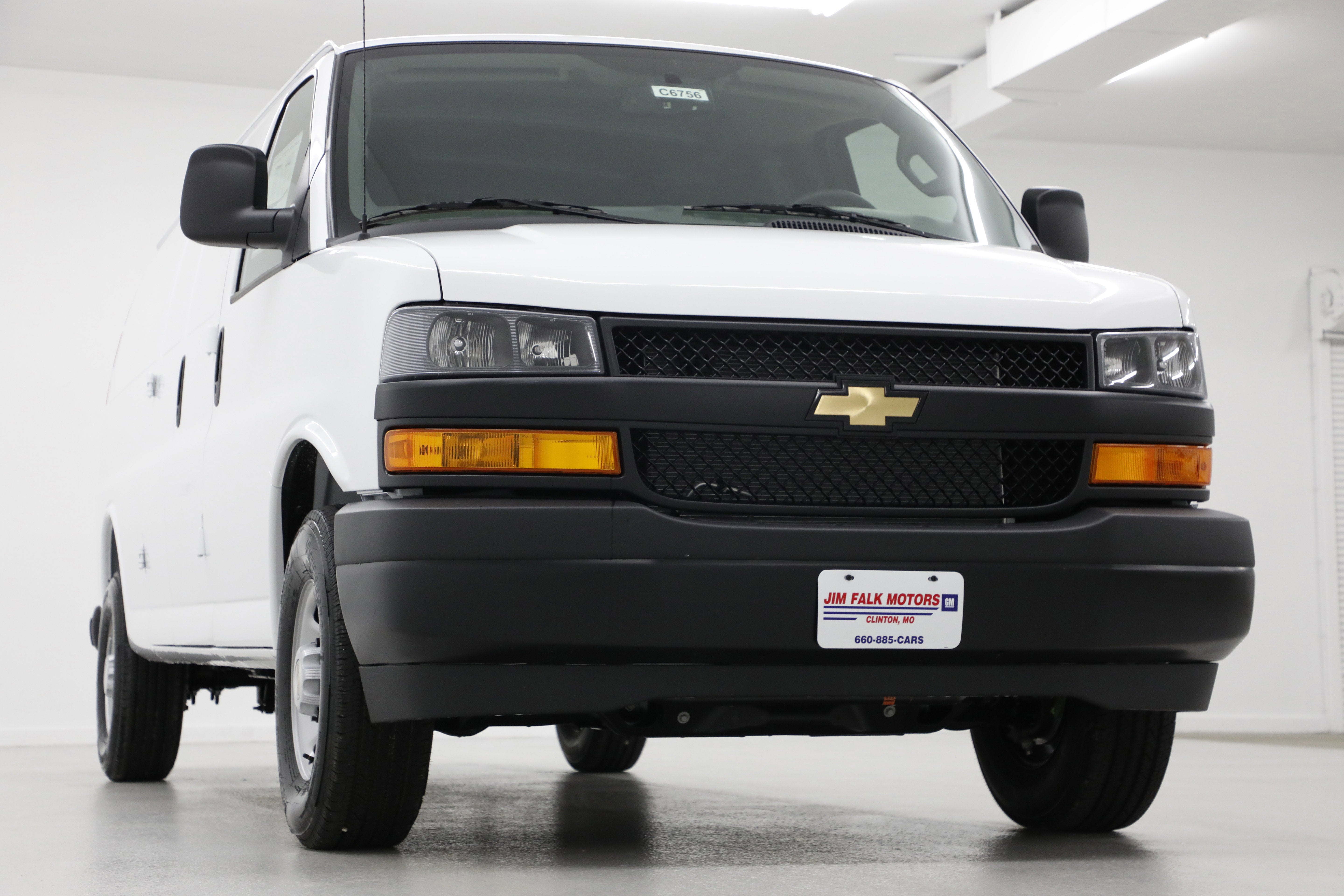 2026 Chevrolet Express Cargo WT