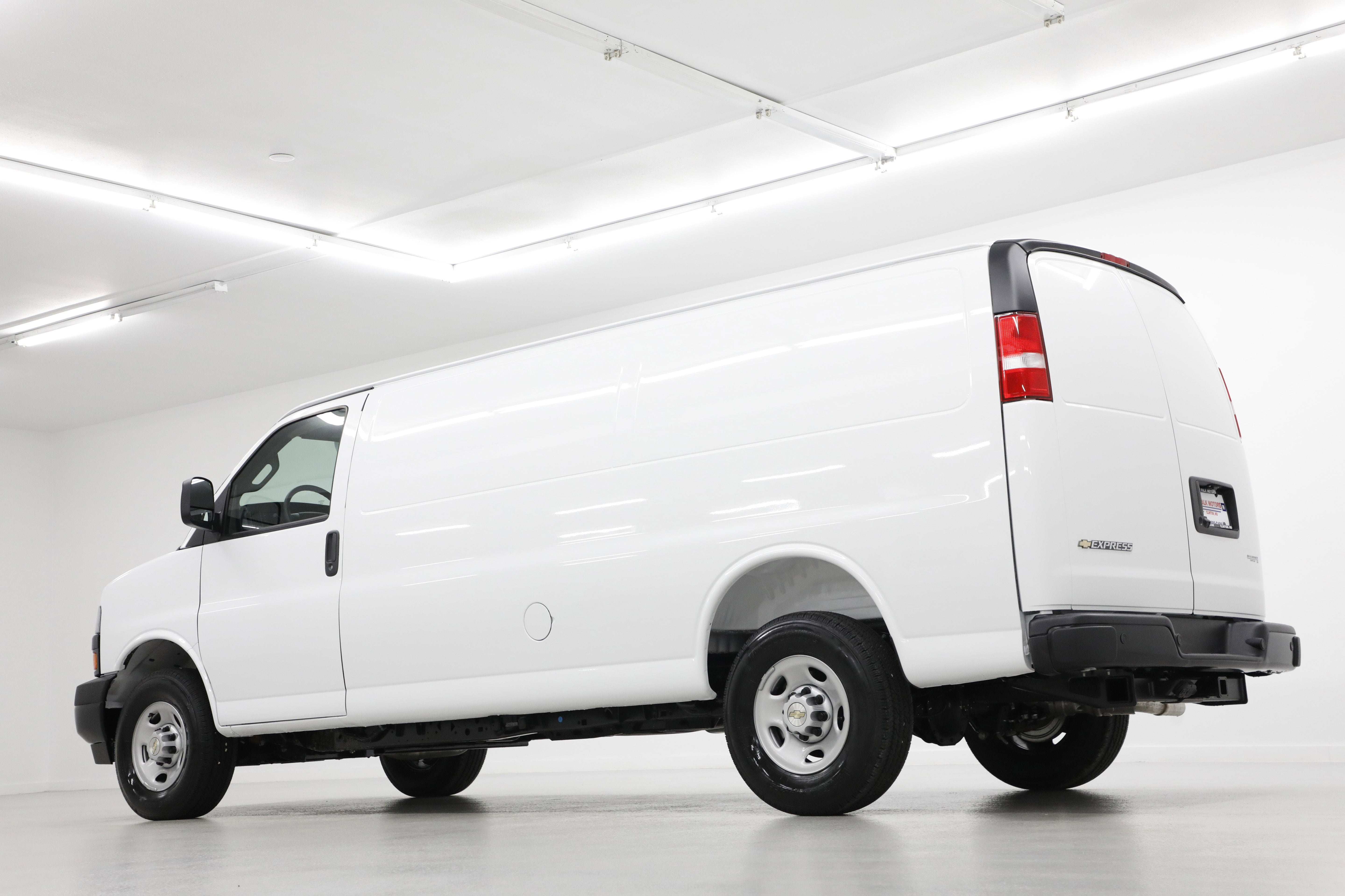 2026 Chevrolet Express Cargo WT