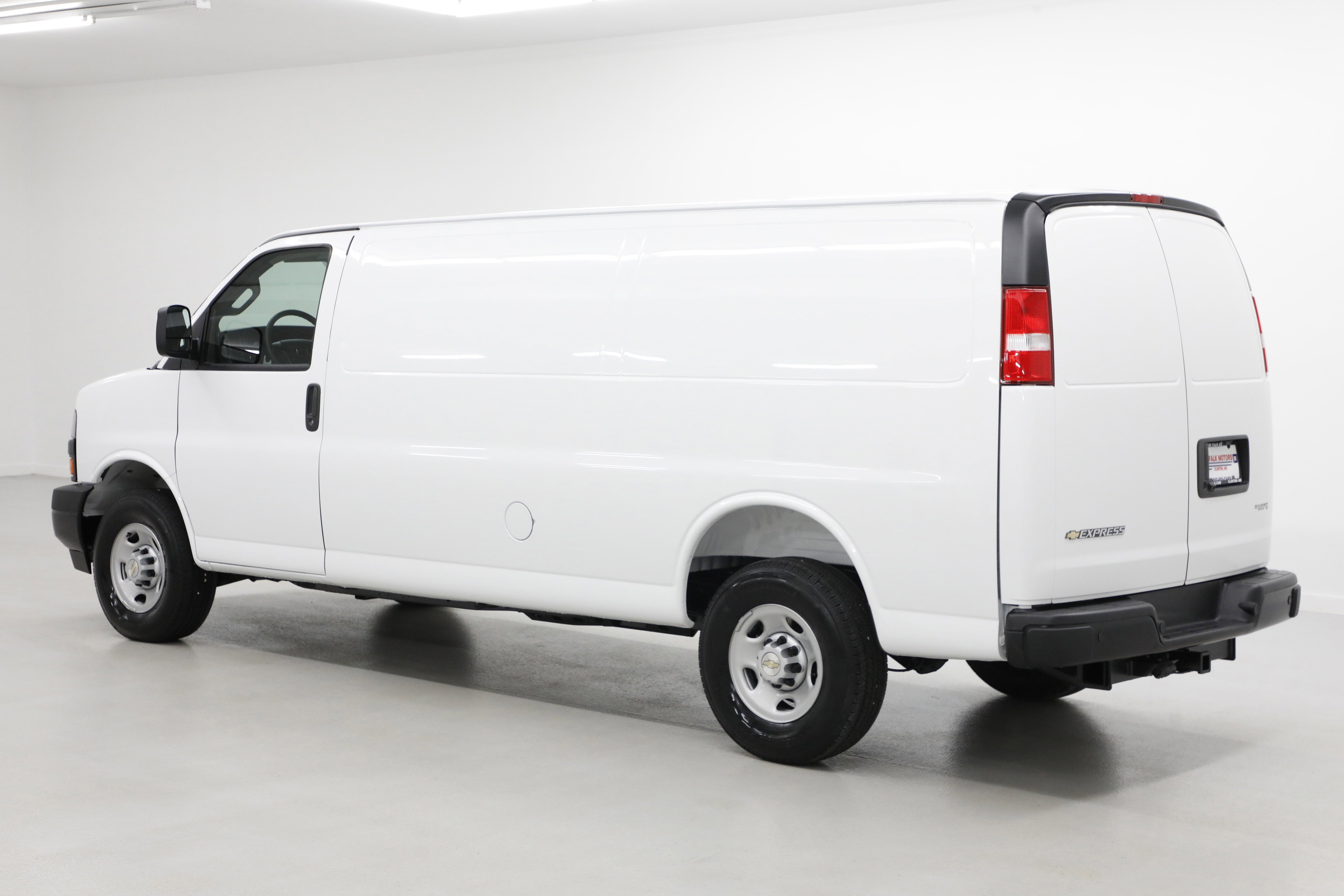 2026 Chevrolet Express Cargo WT