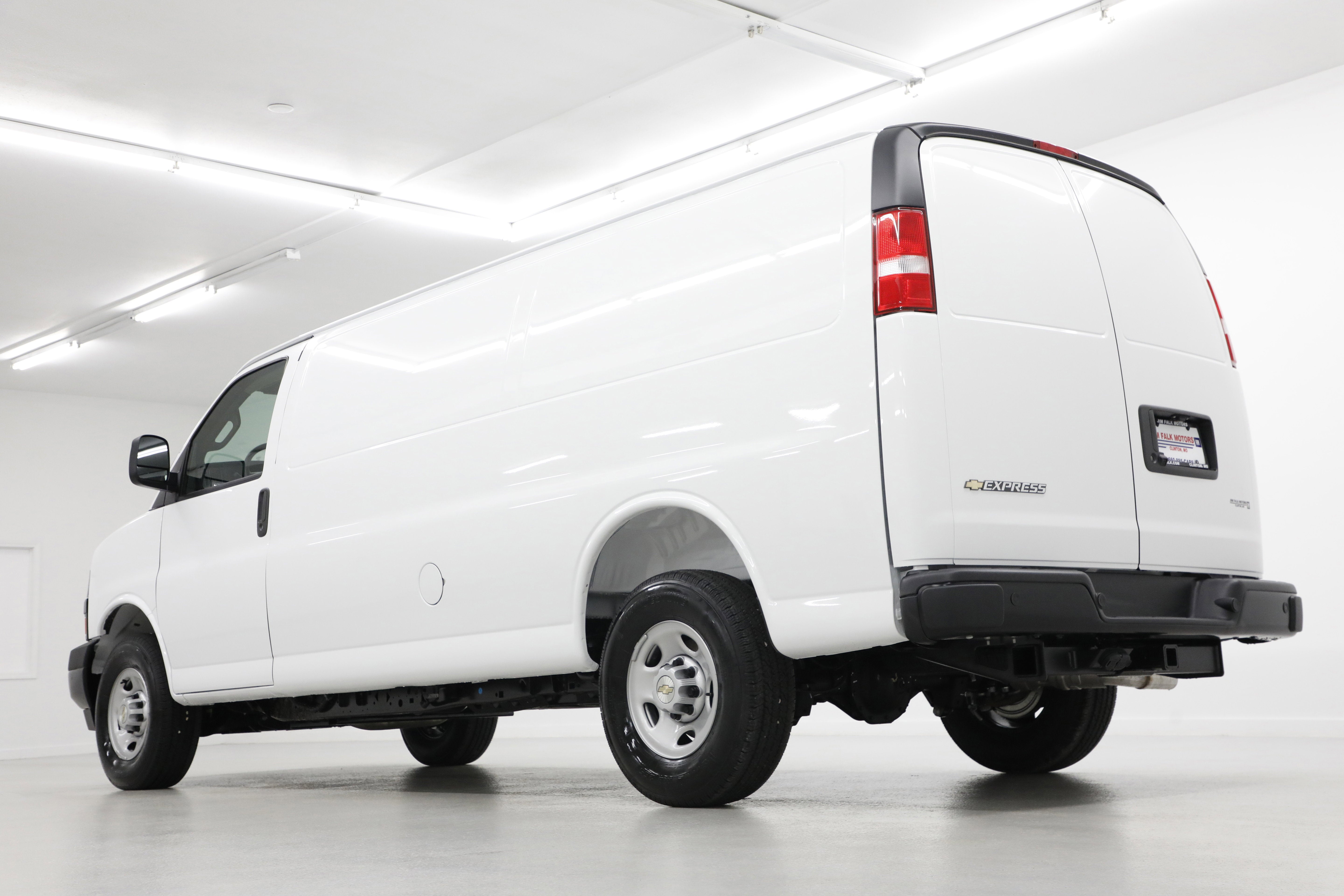 2026 Chevrolet Express Cargo WT
