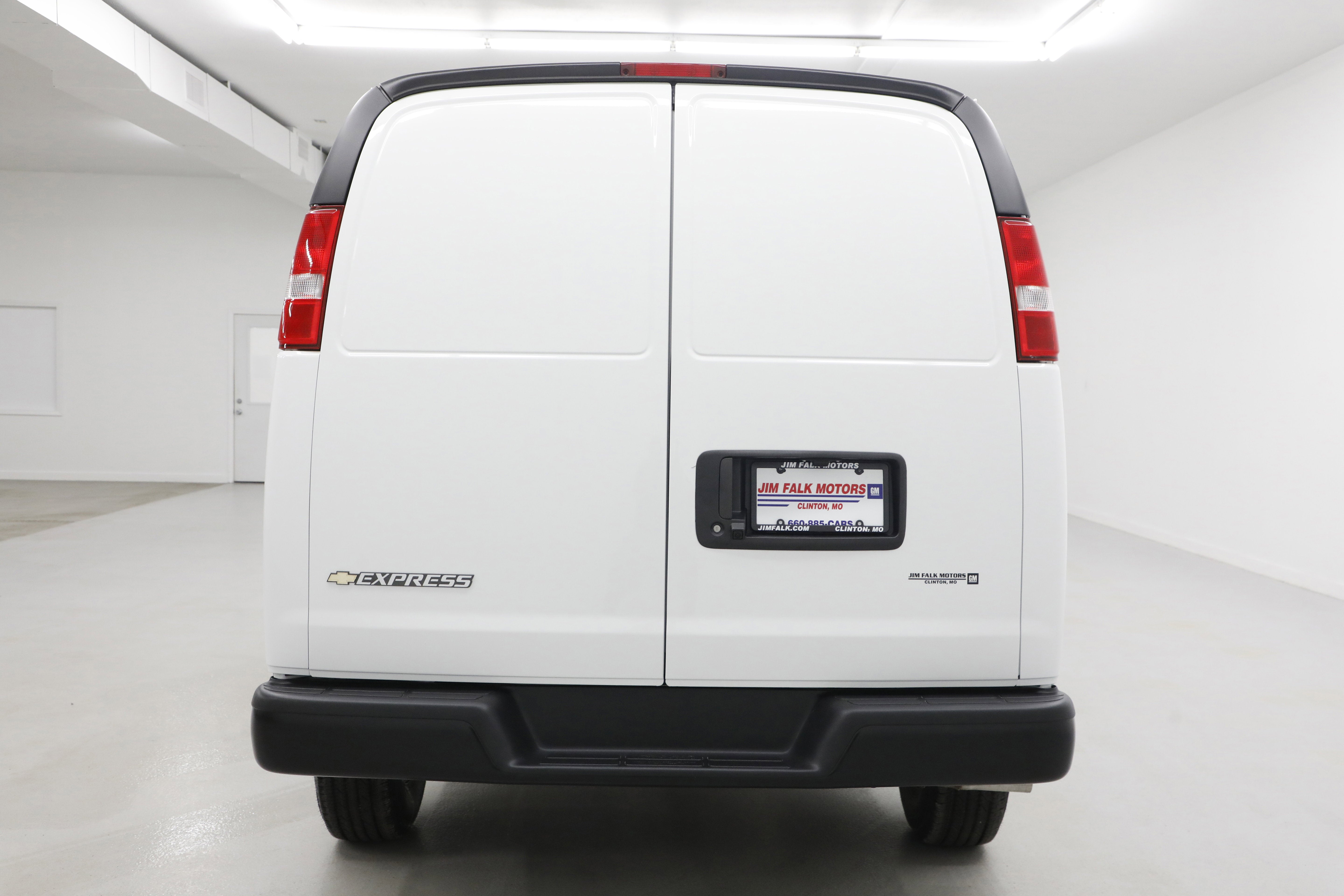 2026 Chevrolet Express Cargo WT