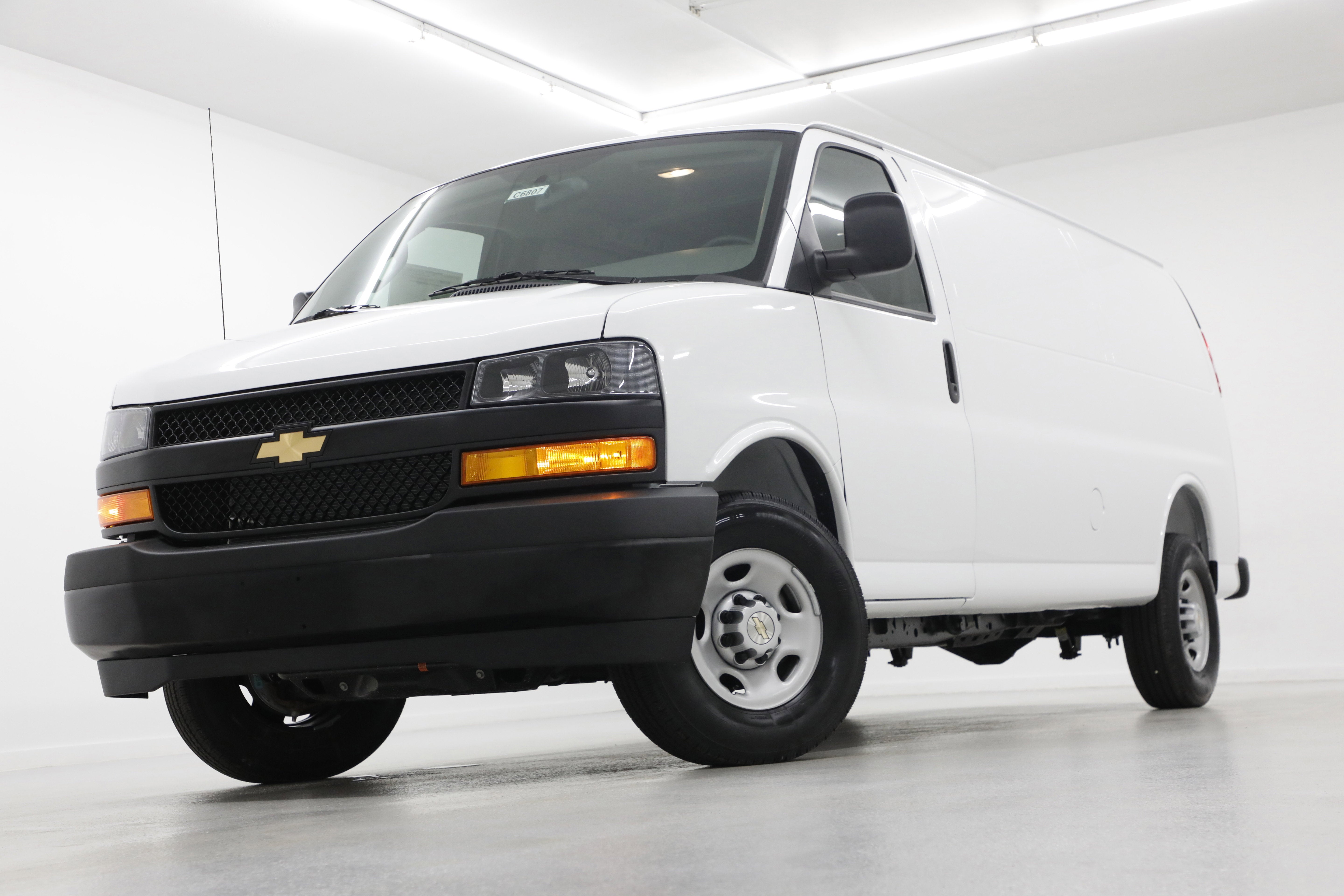 2026 Chevrolet Express Cargo WT