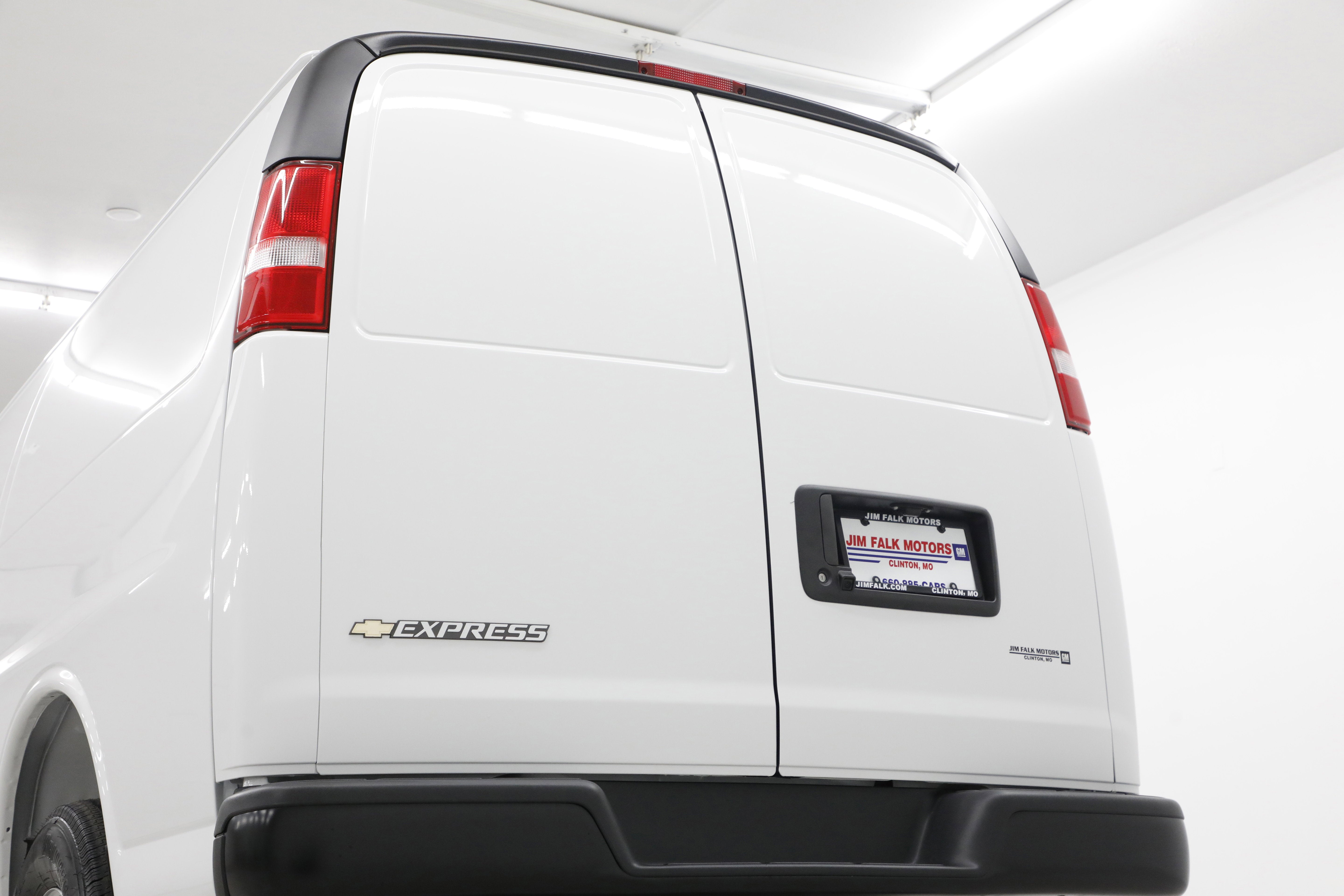 2026 Chevrolet Express Cargo WT