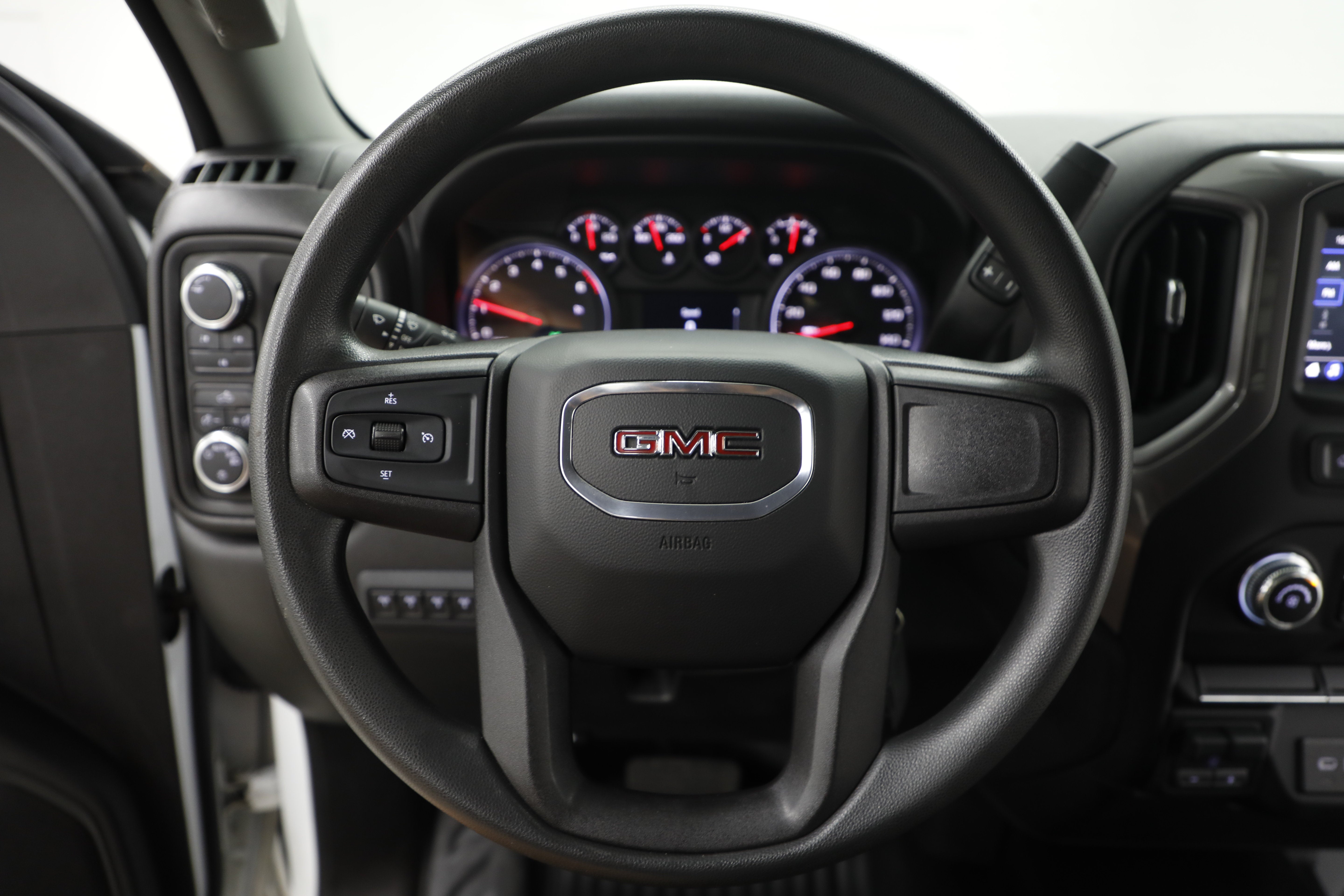 2022 GMC Sierra 3500 HD Chassis Cab Pro