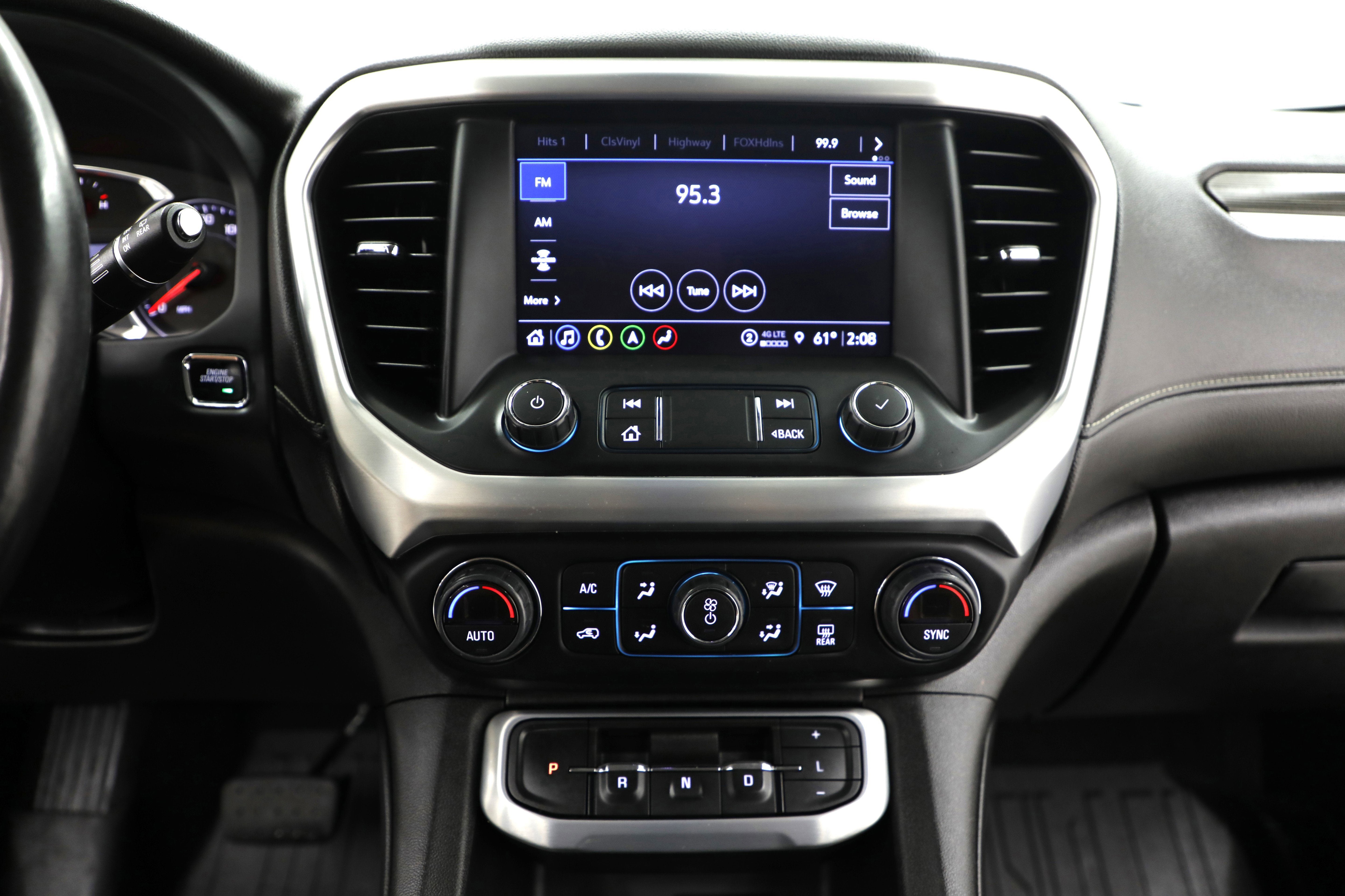 2022 GMC Acadia SLT