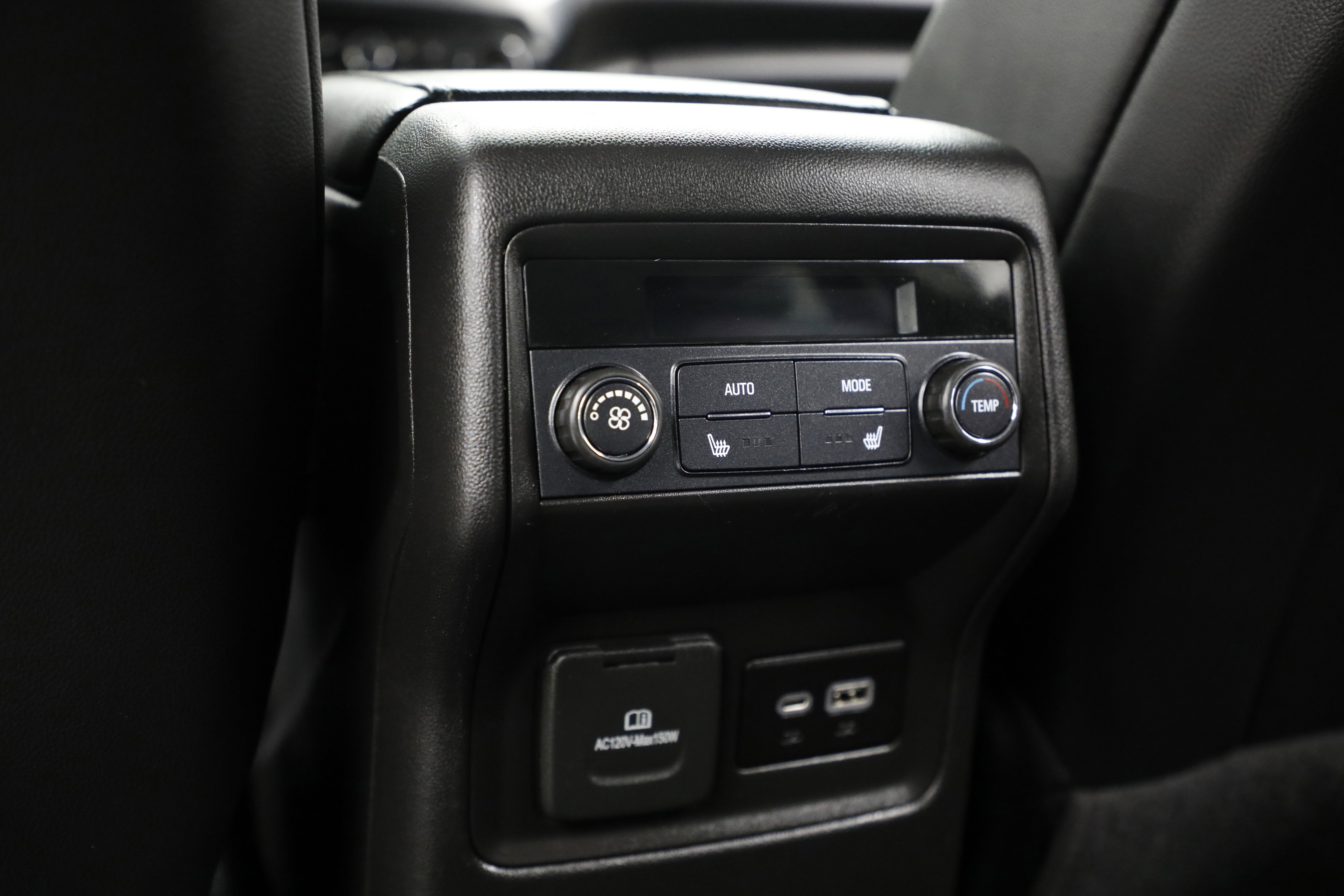 2022 GMC Acadia SLT
