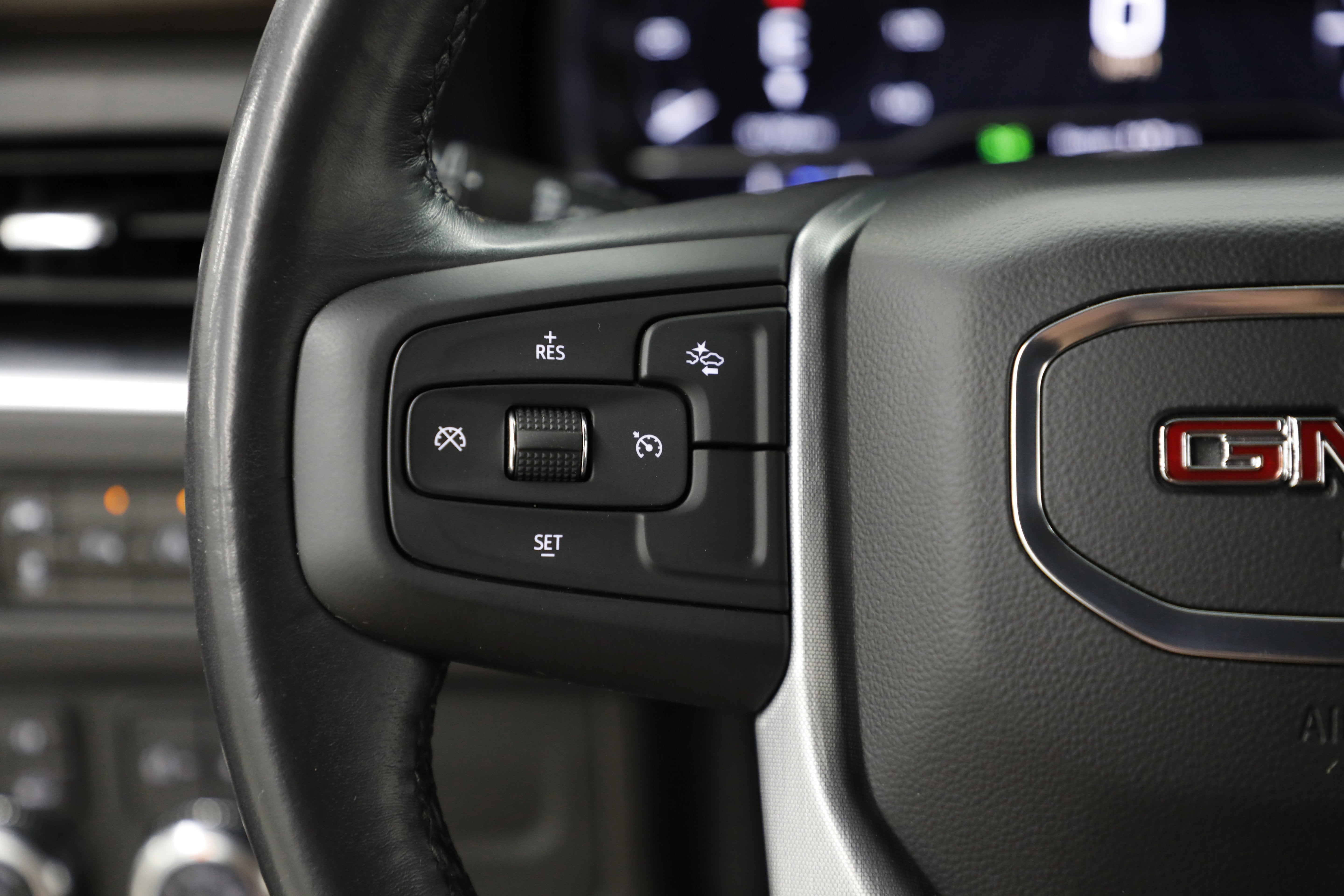 2022 GMC Yukon XL SLE