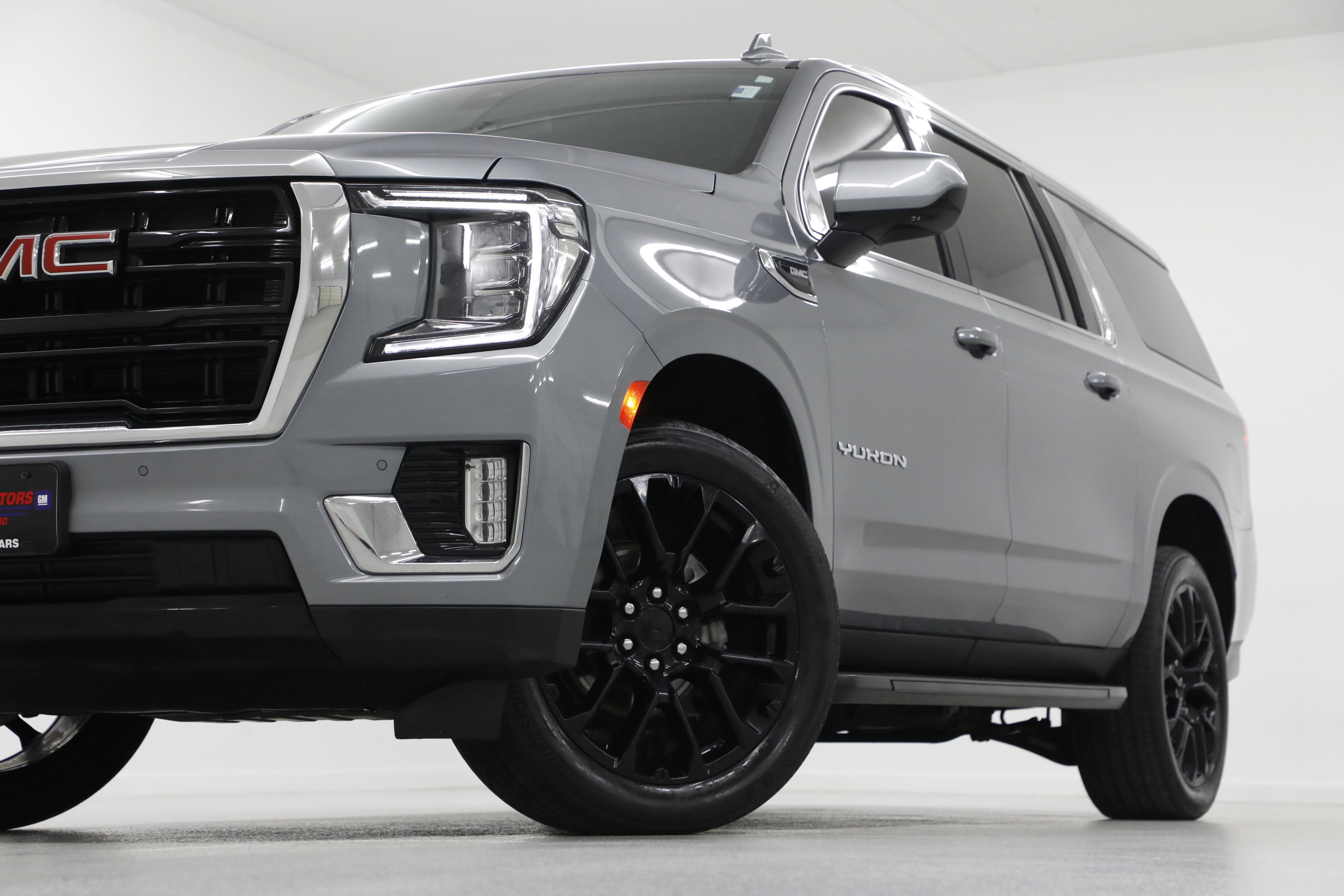 2022 GMC Yukon XL SLE