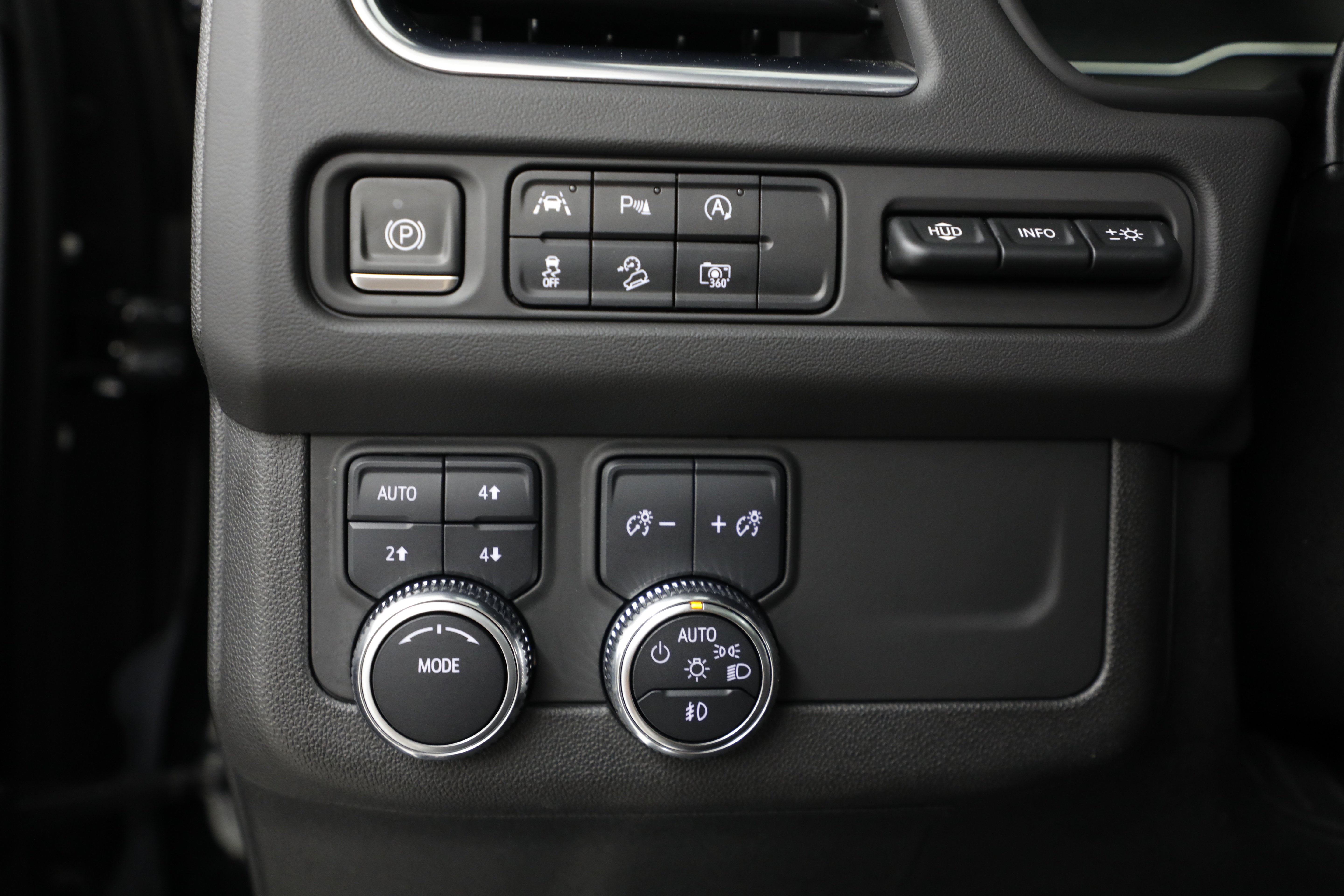 2023 GMC Yukon XL AT4