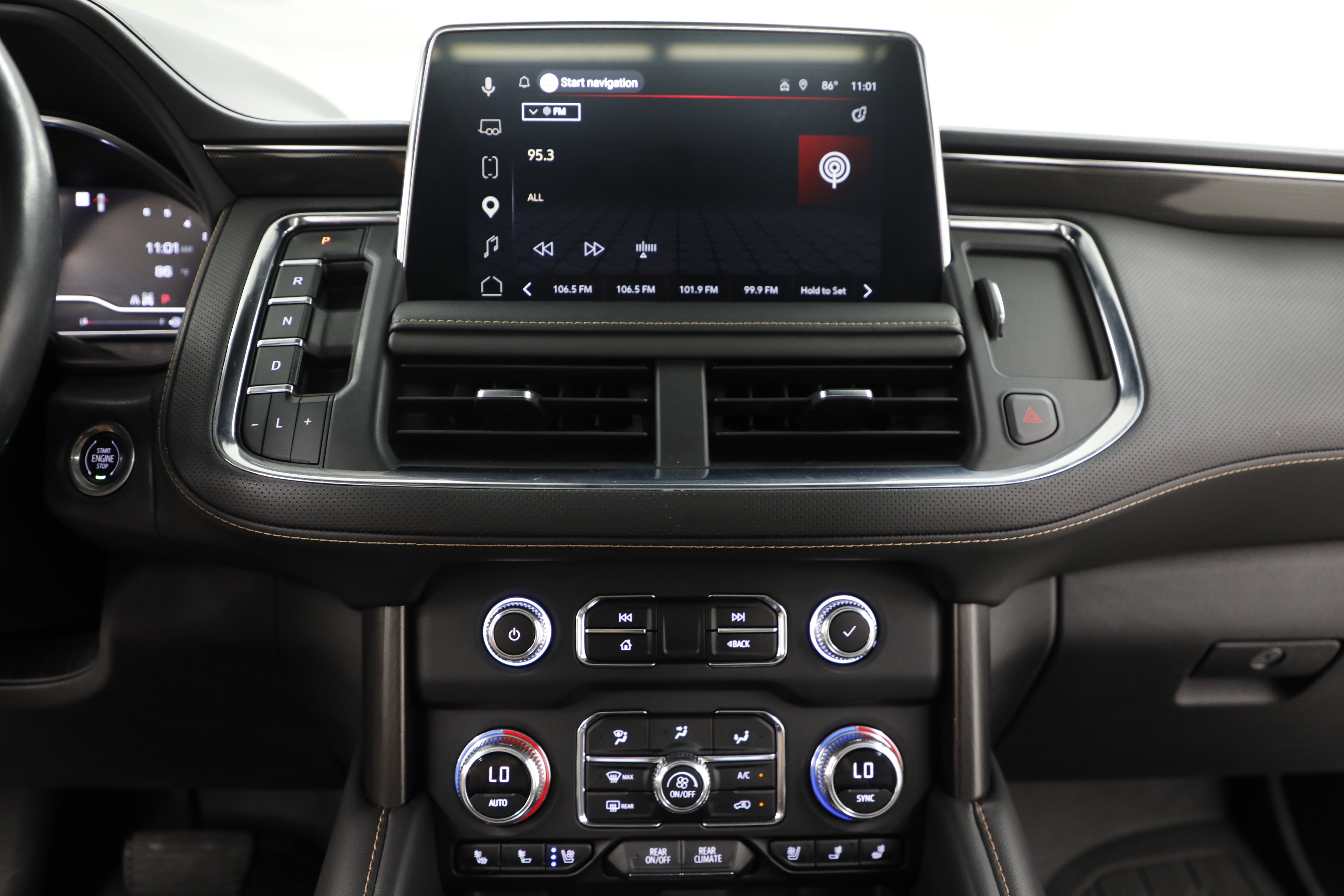 2023 GMC Yukon XL AT4