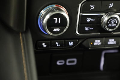 2023 GMC Yukon XL AT4